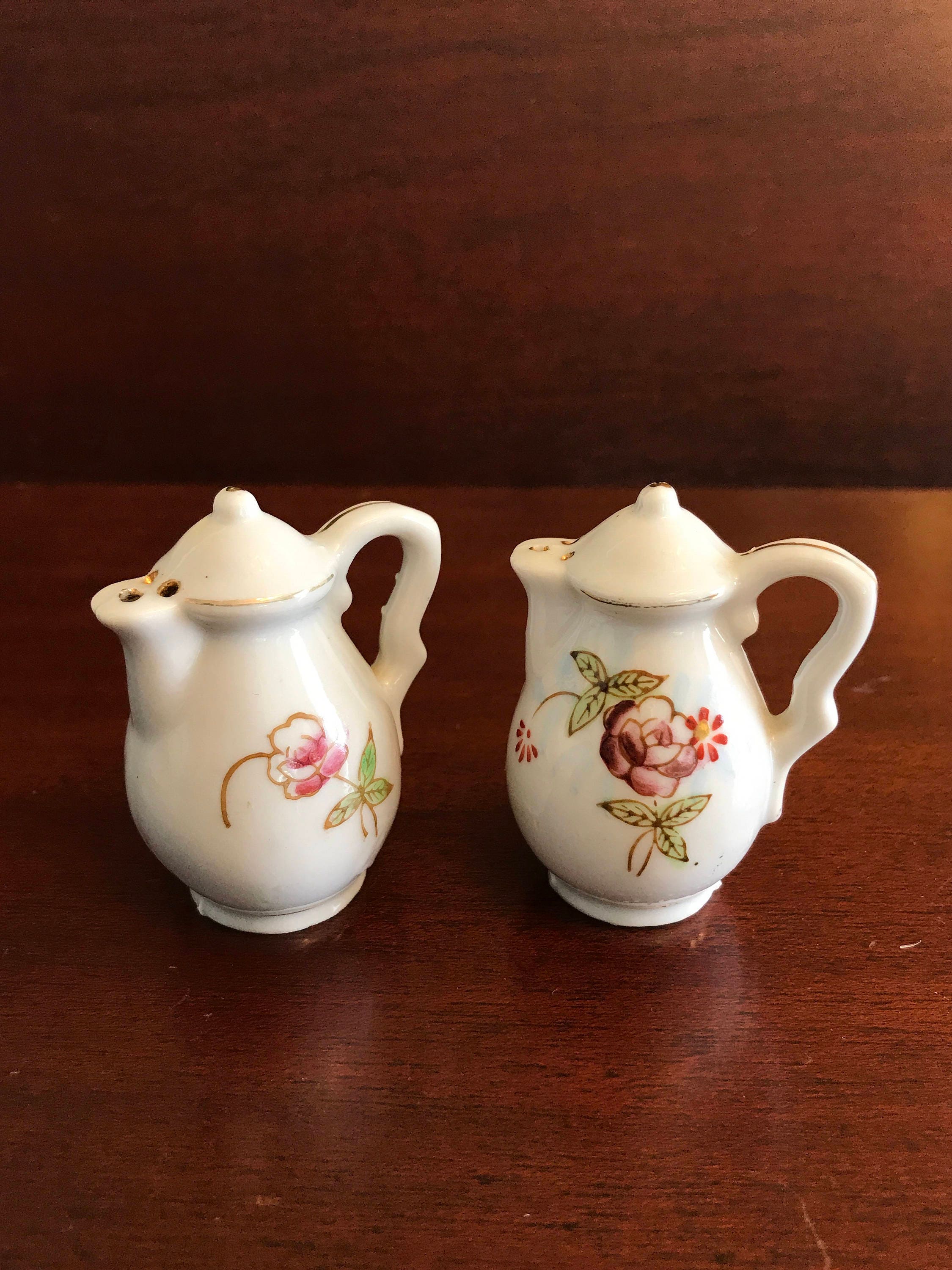 Vintage Teapot Salt Pepper Shakers, China teapot salt pepper, Rose salt