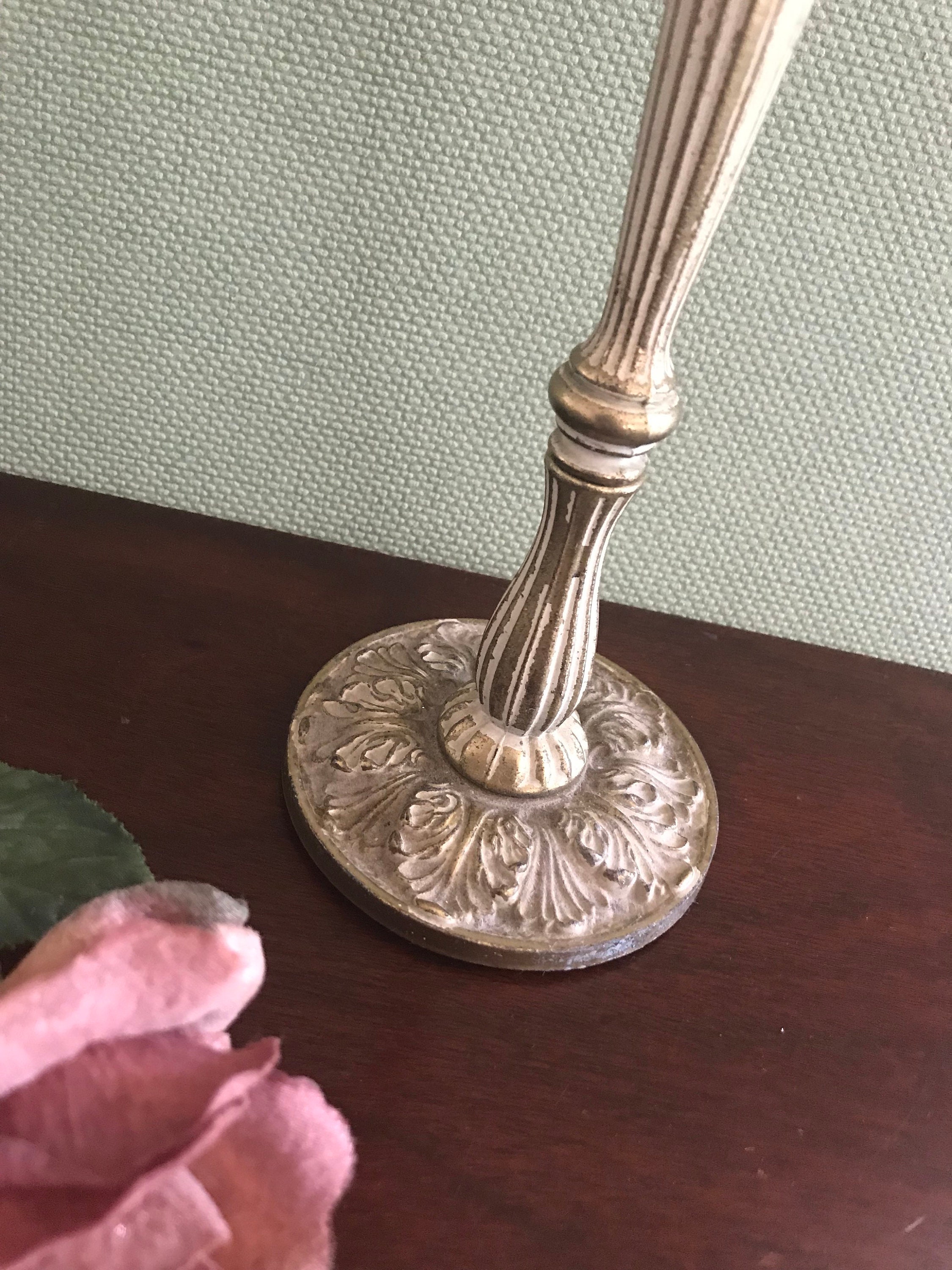 Vintage Guest towel Holder, double ring freestanding towel holder