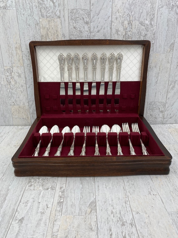 Vintage Flatware Set in Silverware Chest, Vanessa Francesca Oneida WM Rogers, Service for 8, Wedding Gift