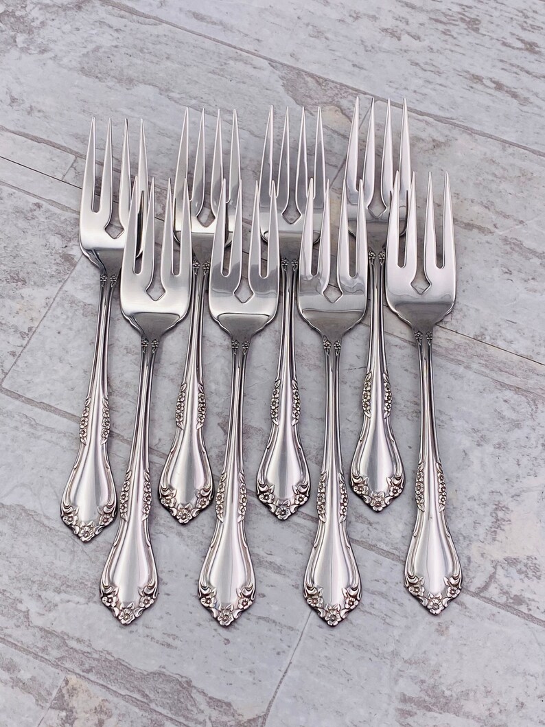 Oneida Deluxe Stainless Flatware Set Woodcrest Floral Handle Etsy