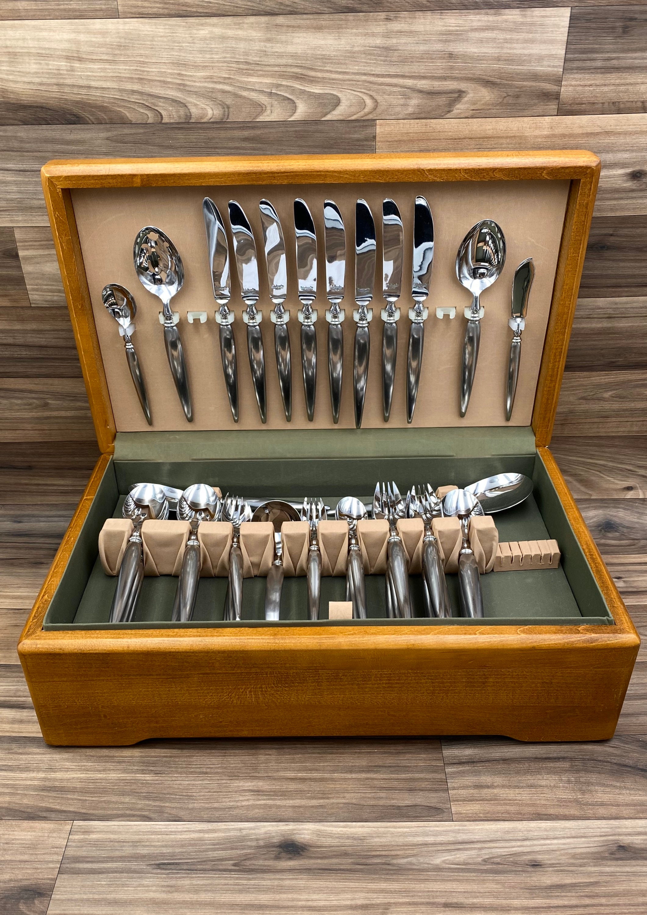 RARE Flatware Set, Vintage SaladMaster Ellise complete service for 8