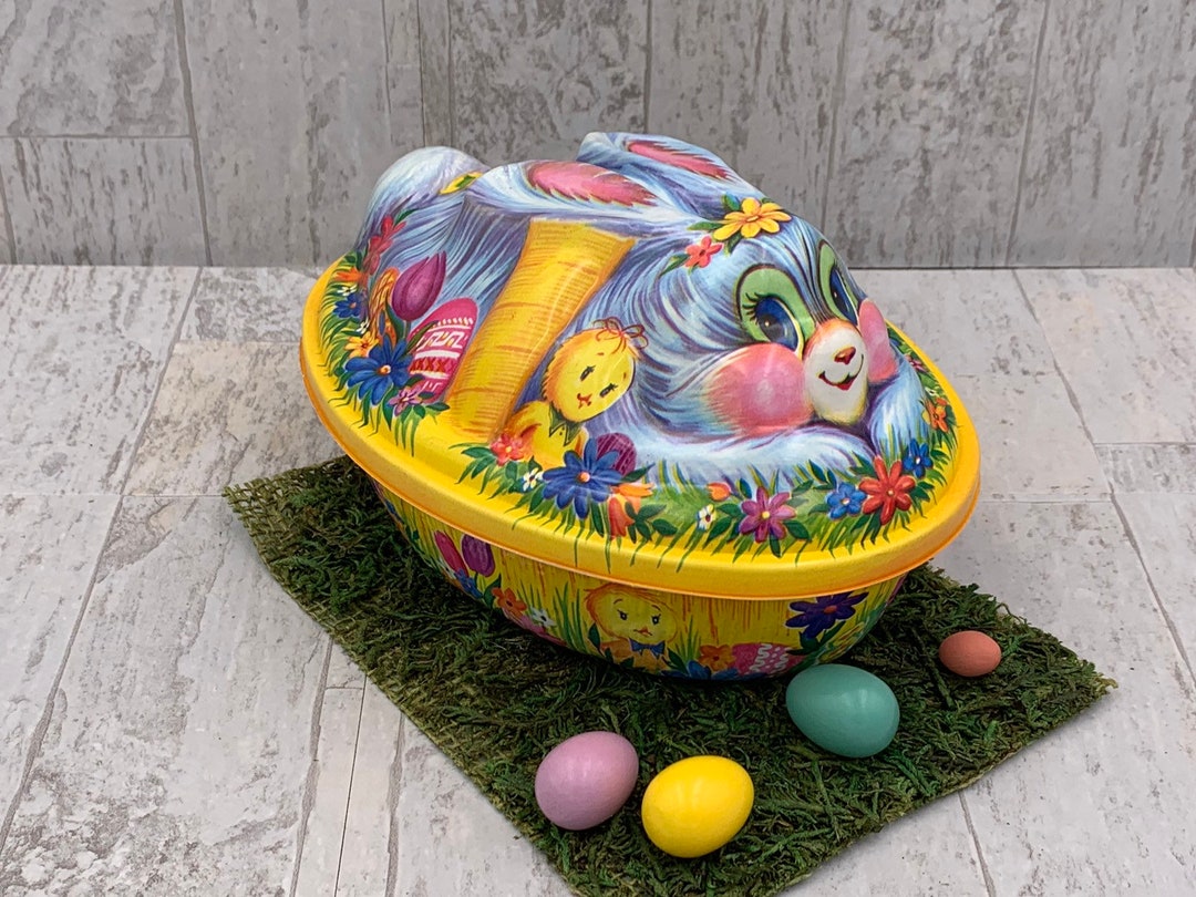 Large Easter Egg Candy Box Vintage Plastic Candy Container Etsy UK