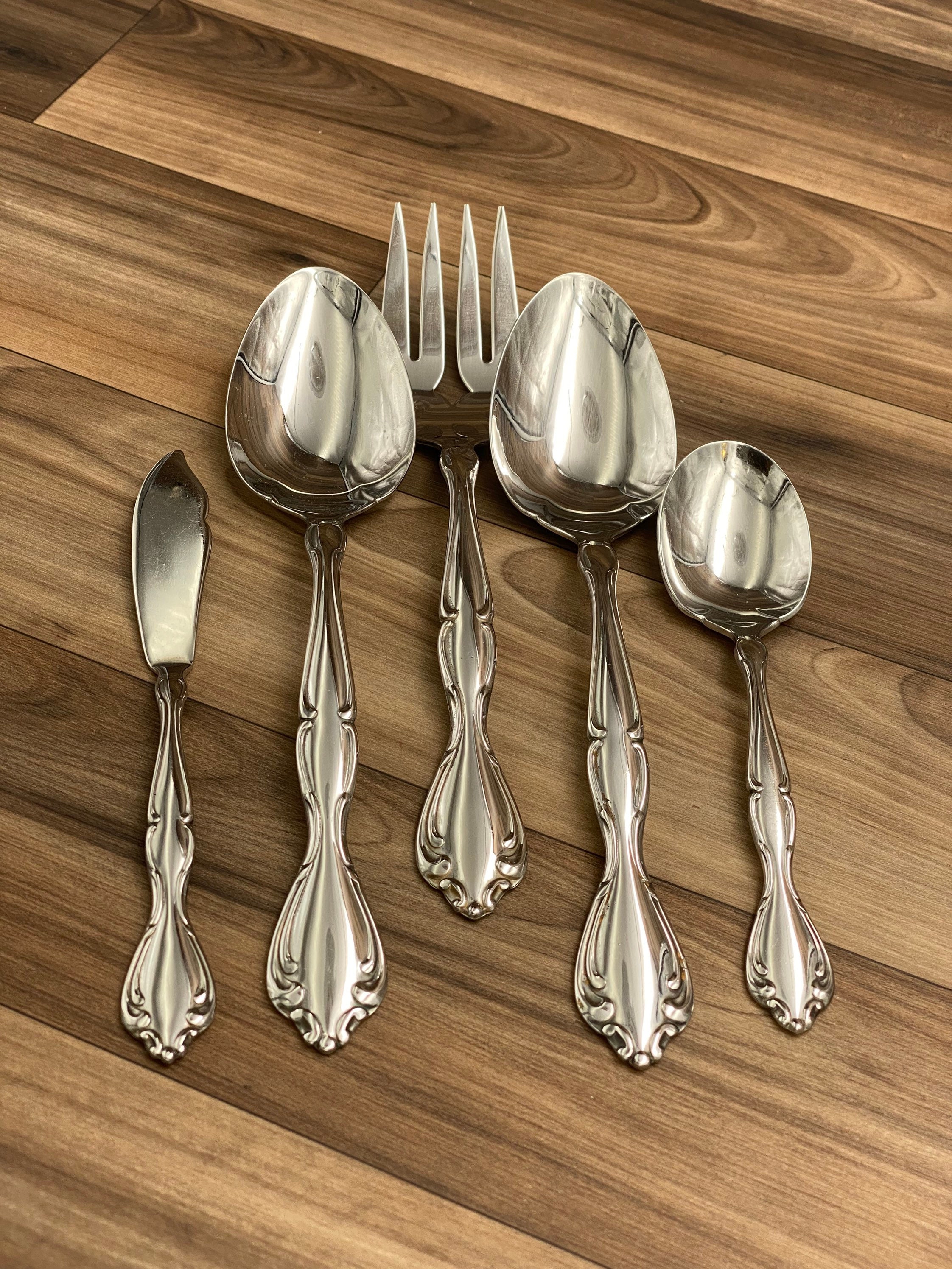 Vintage Oneida Community Cantata Stainless flatware Set, service for 6
