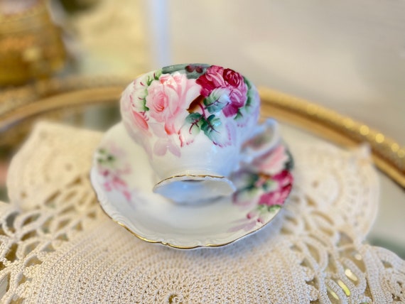 Vintage Handpainted Teacup, Saji occupied Japan Gold Gilt, gift for Her, Collectible