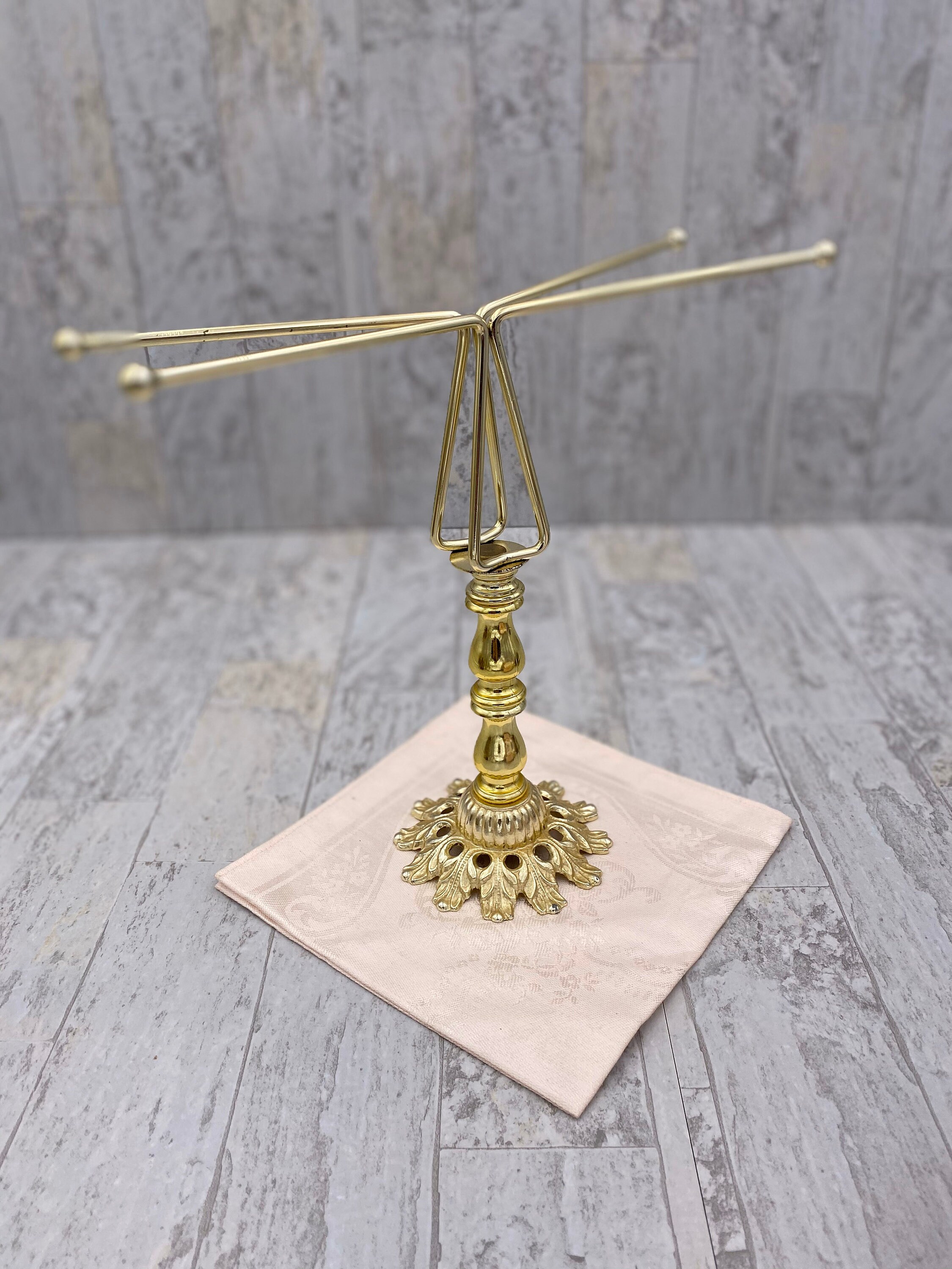 Vintage Guest towel Holder, freestanding towel holder, Bathroom decor