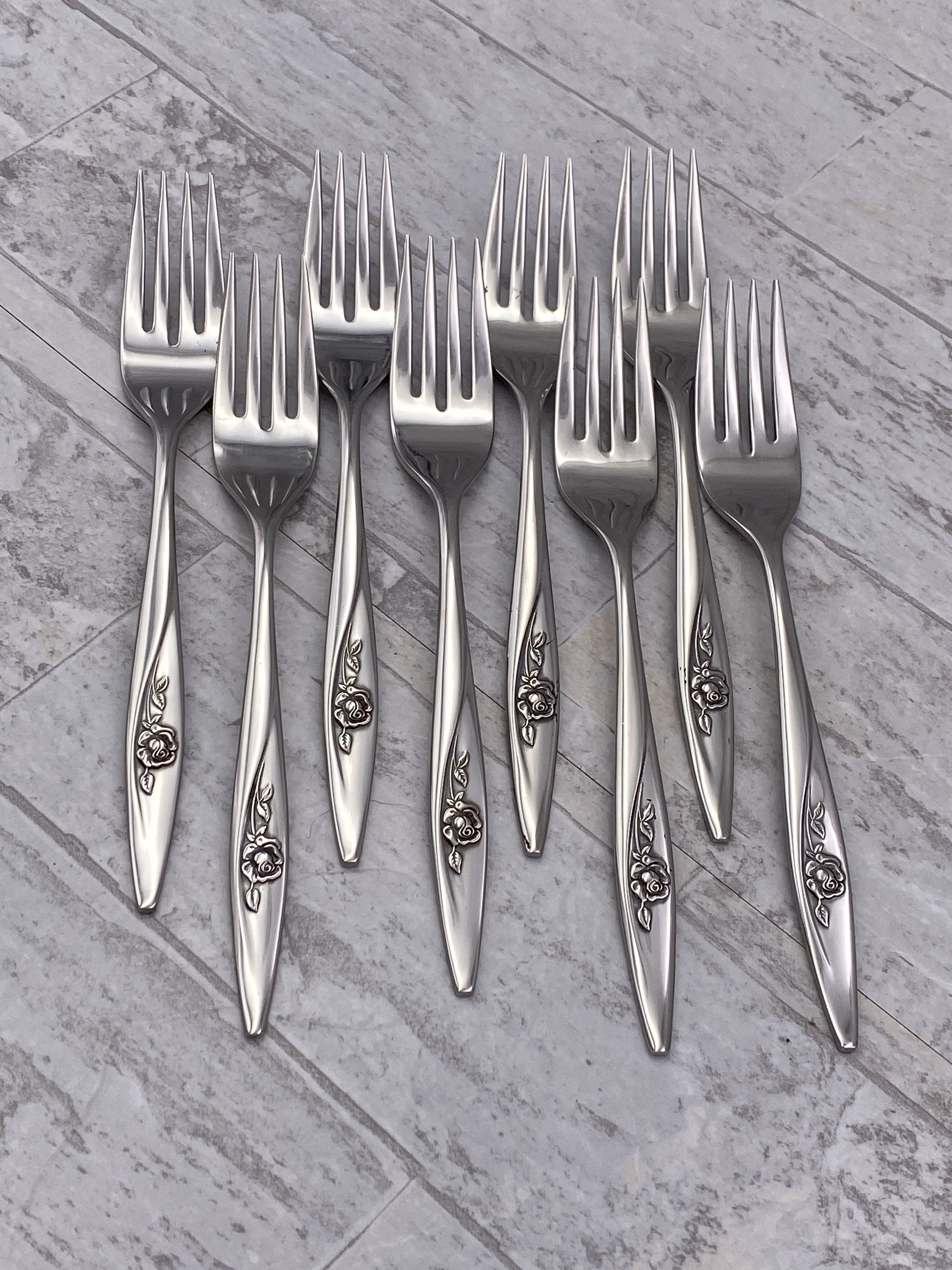thumbnail image 2 of Oneida Community Spring Rose Stainless Steel Flatware – Glossy Finish, Choose Your Pieces – Used, Free Shipping 2 of 6