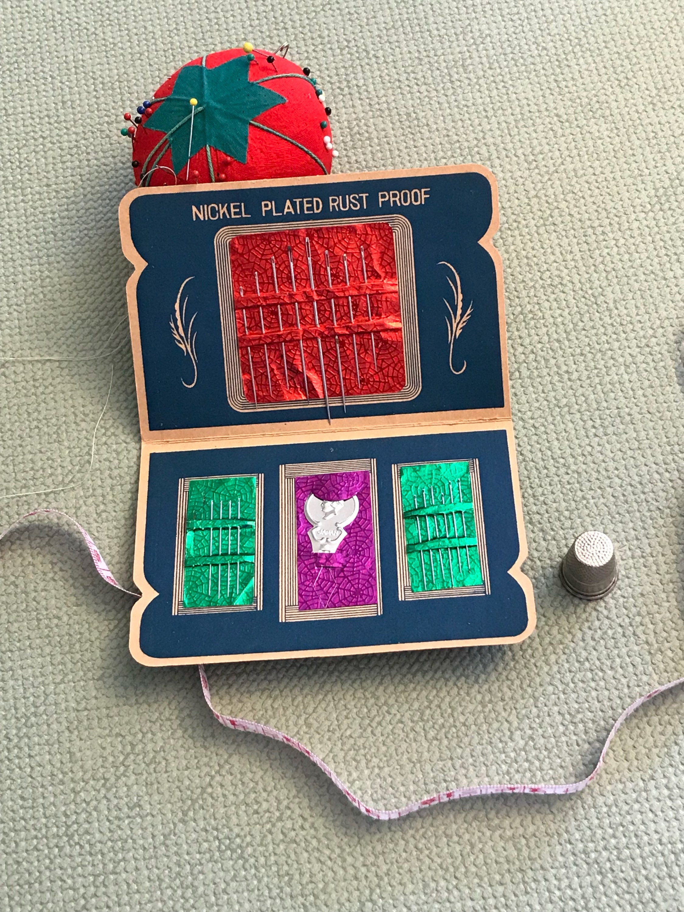 Vintage Sewing Needle Case, Sewing Susan Needles, collectible needle