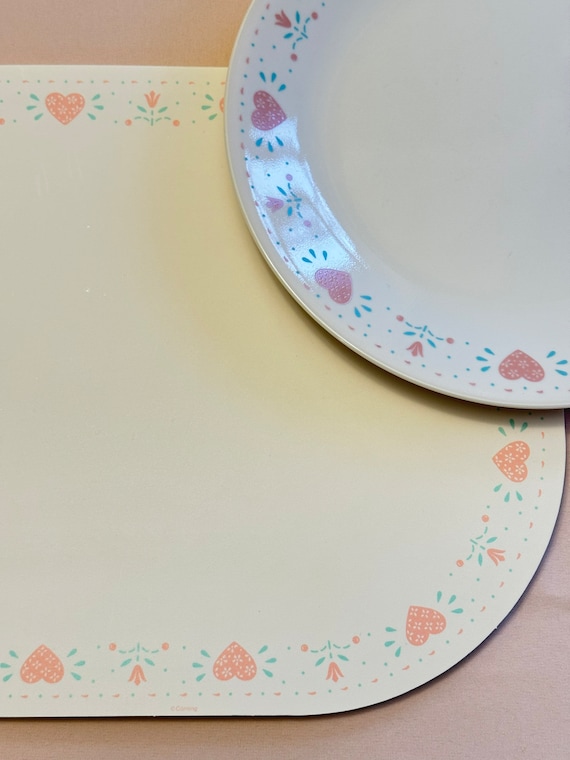 Corelle Forever Yours pattern placemats, peach hearts, Vintage Corning Coordinates