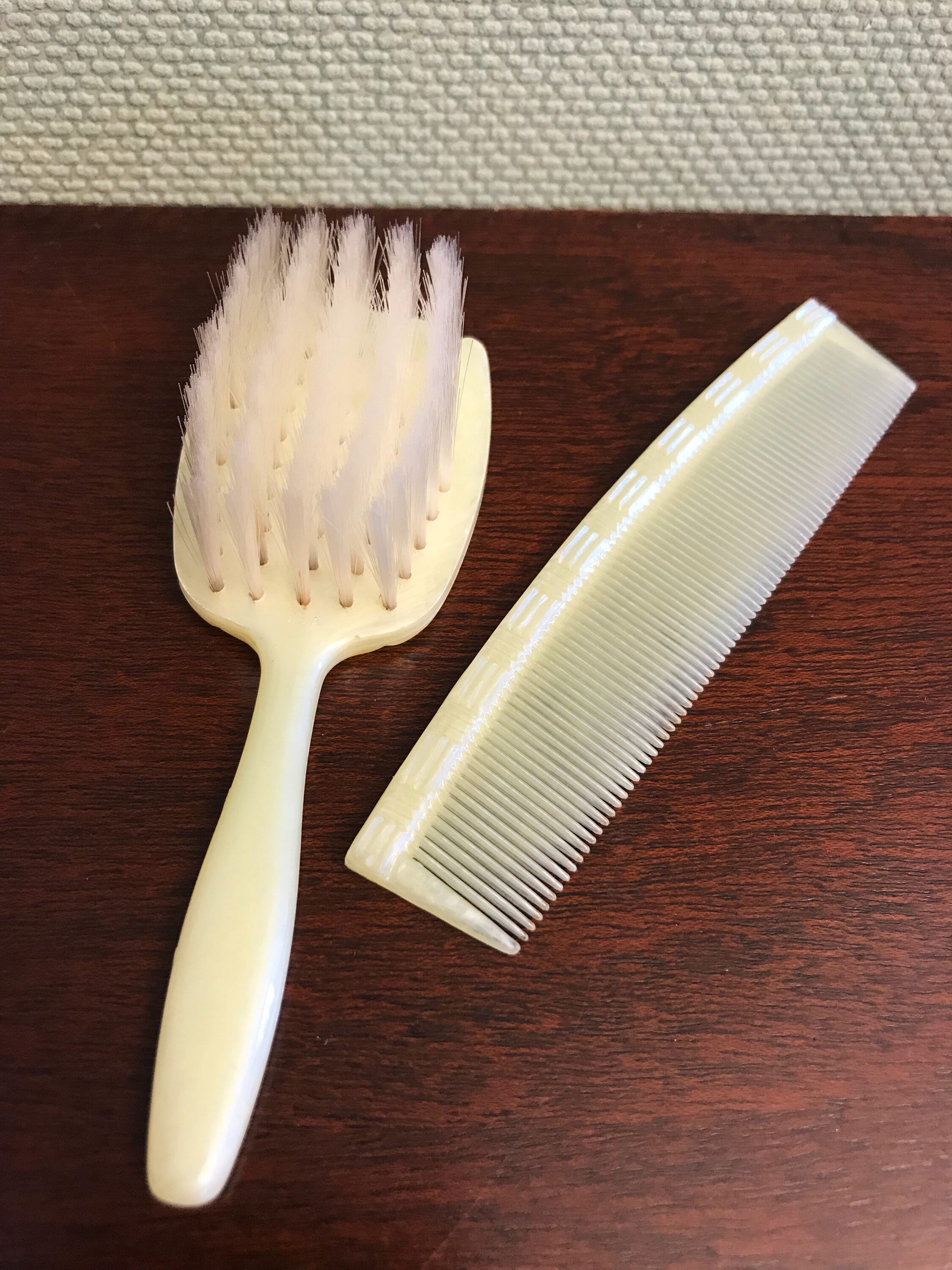 Baby brush comb set, baby vanity set in case, Grooming set for baby, nursery set, baby gift