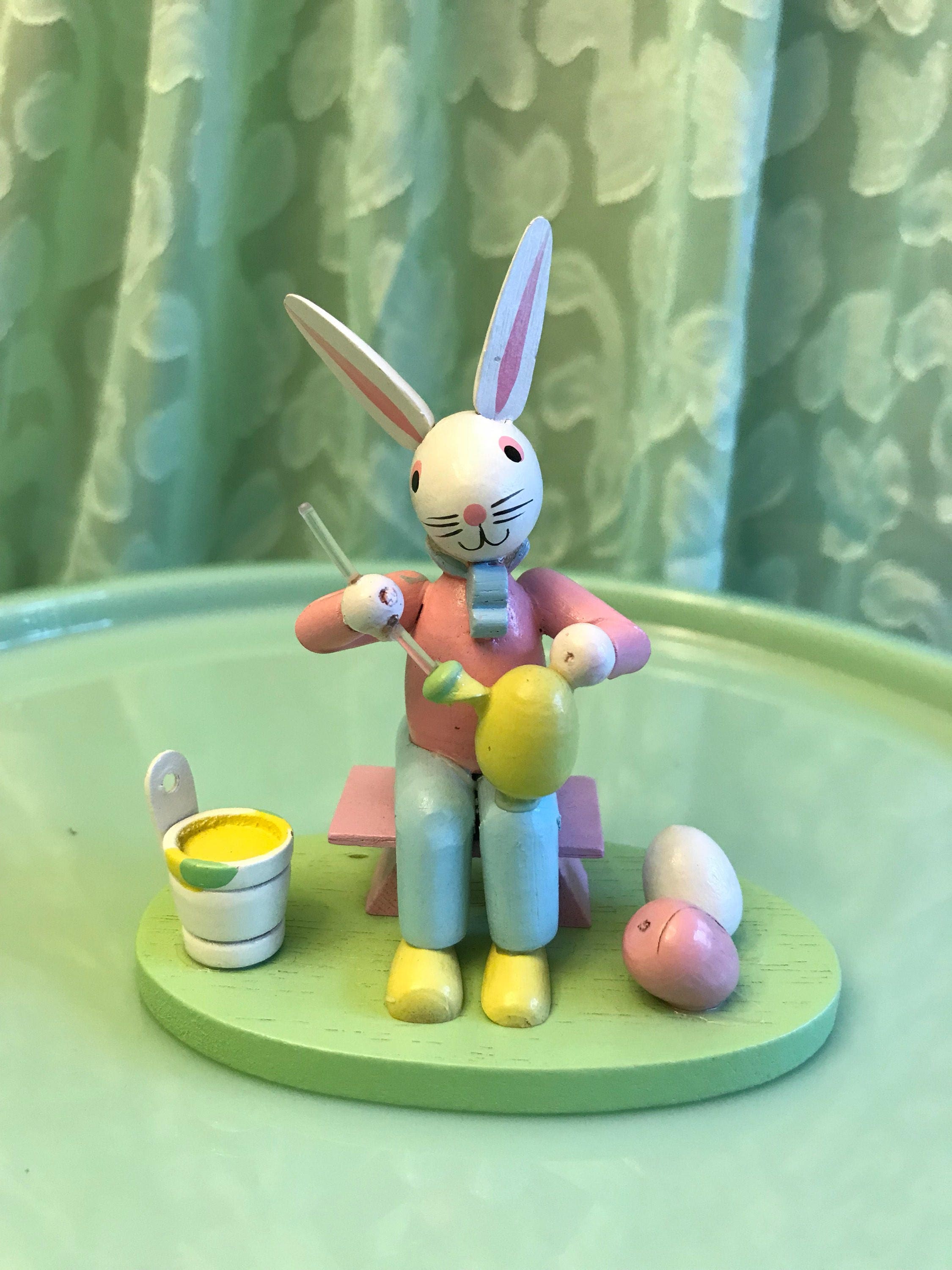 Vintage Easter Bunny Miniature, unsigned Erzgebirge, Bunny painting