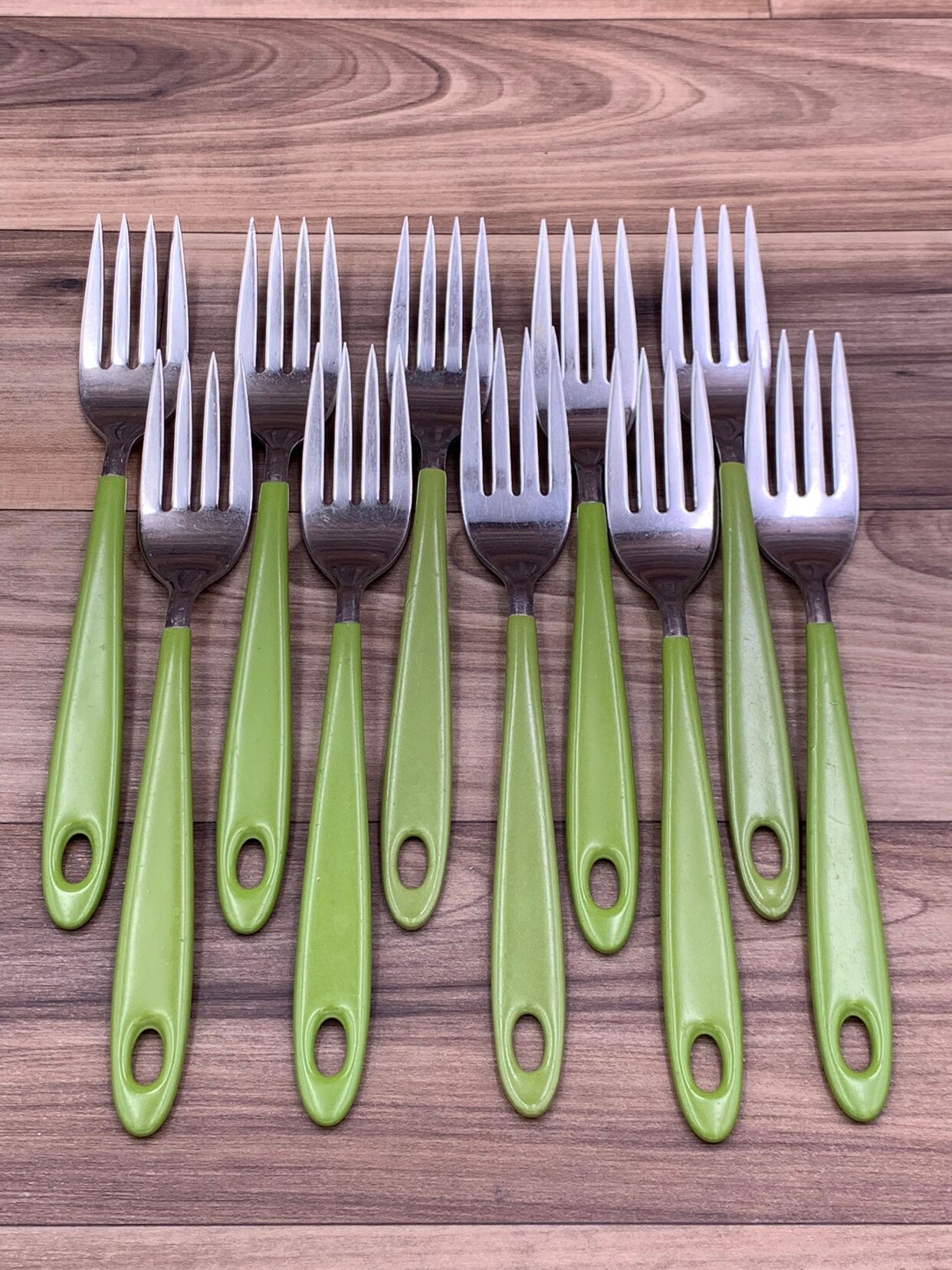 Vintage Flatware set Plastic Handles, Rustic Cabin decor, Vintage Trailer, Camping Glamping