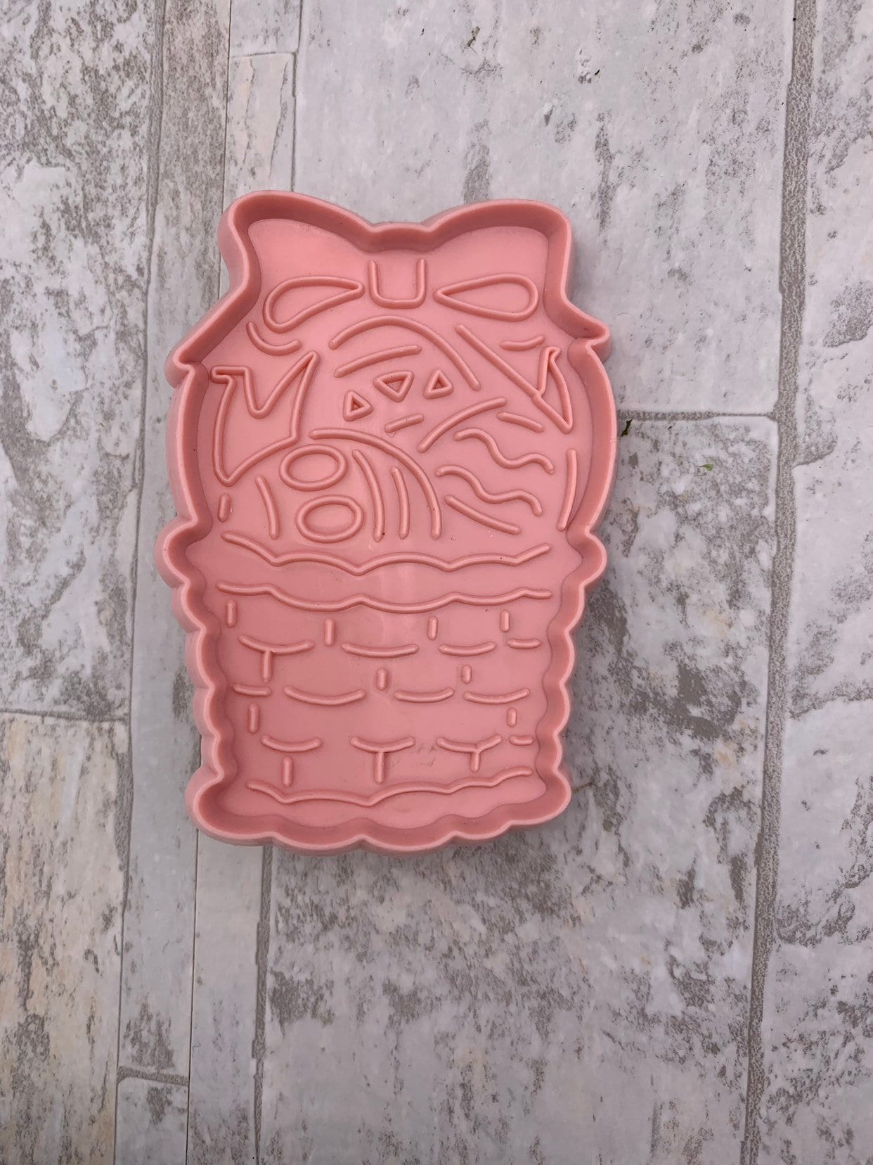 Vintage Easter Cookie Cutters, Plastic shaped Cookie Cutter Chicks