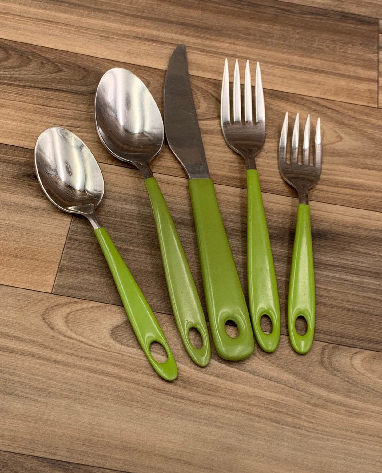 Vintage Flatware set Plastic Handles, Rustic Cabin decor, Vintage Trailer, Camping Glamping