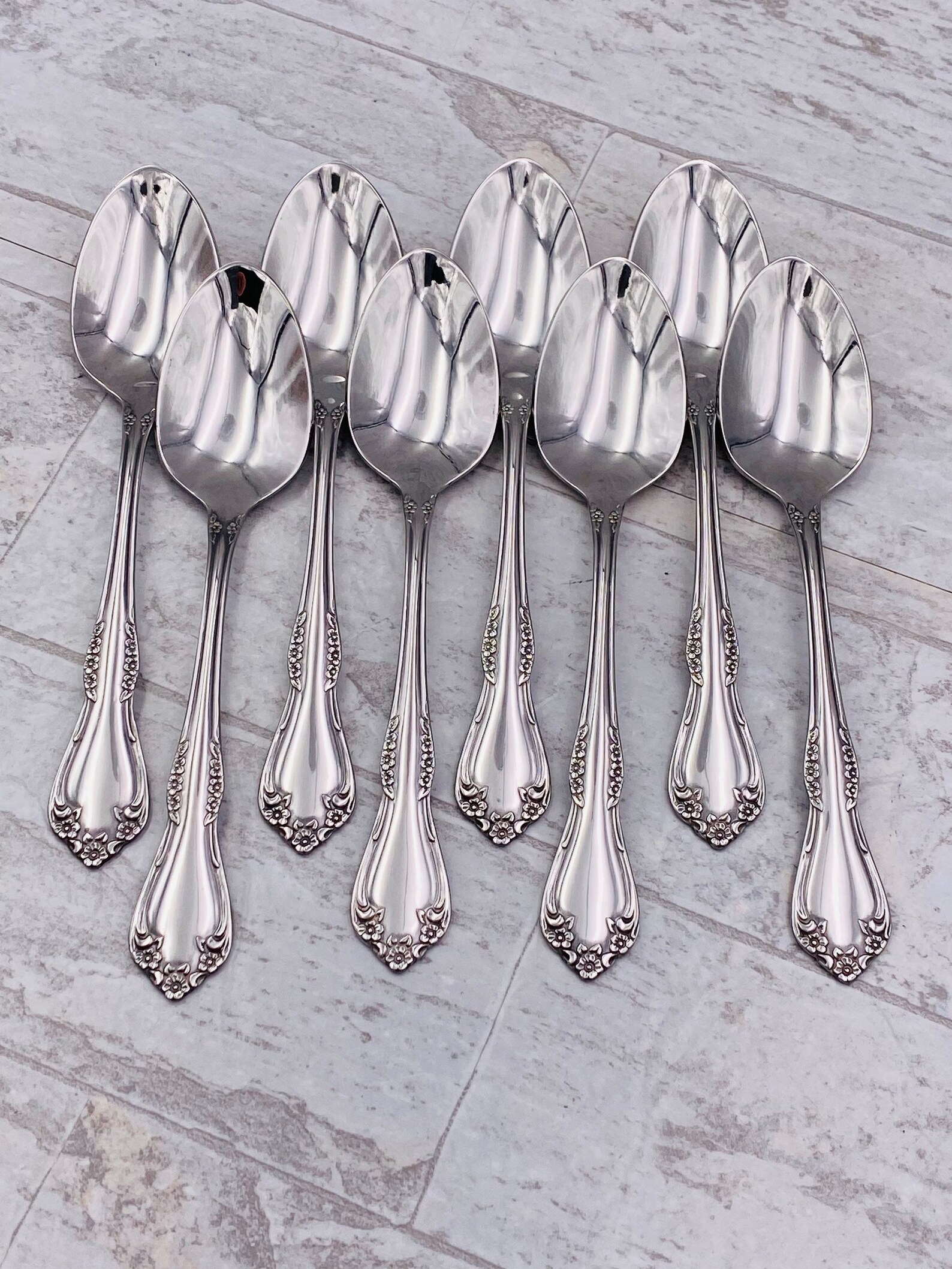 Oneida Deluxe Stainless Flatware Set Woodcrest Floral Handle Etsy