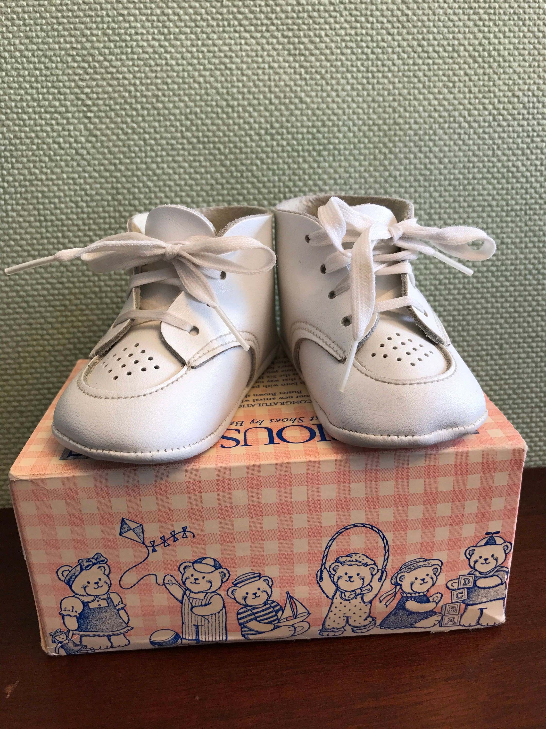 Vintage Baby Shoes, Buster Brown white leather baby shoes, Precious ...