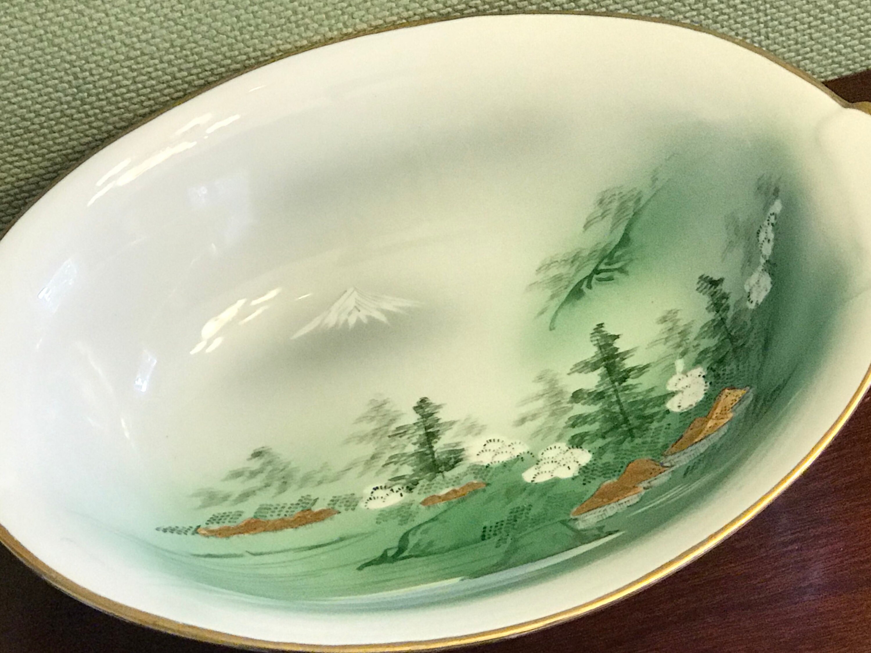 Mid Century Kutani China Oval Serving Bowl, Asian Mt Fuji Scene, Yozan