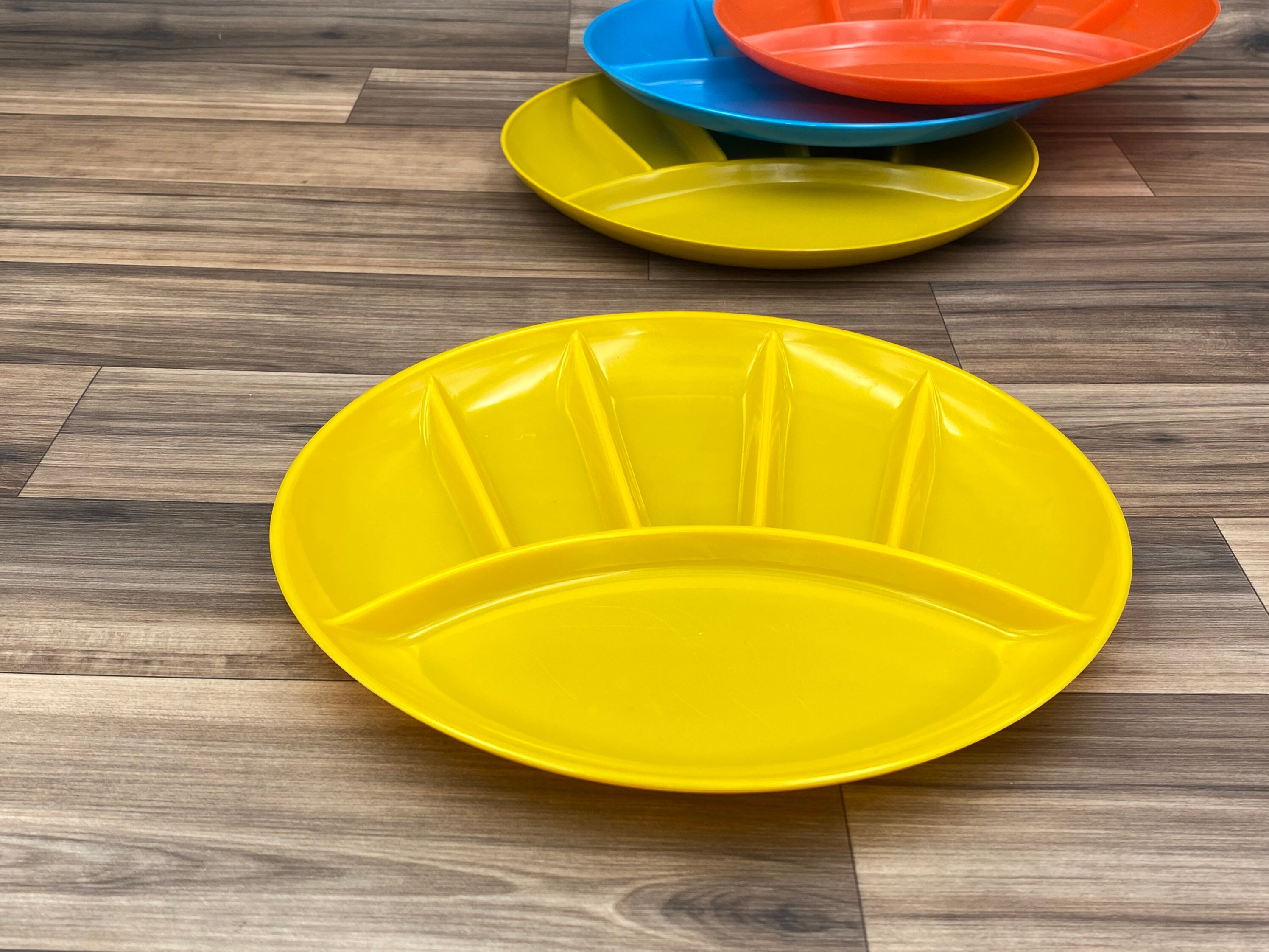 Vintage divided Plates, Plastic appetizer Plate set, Picnic plates