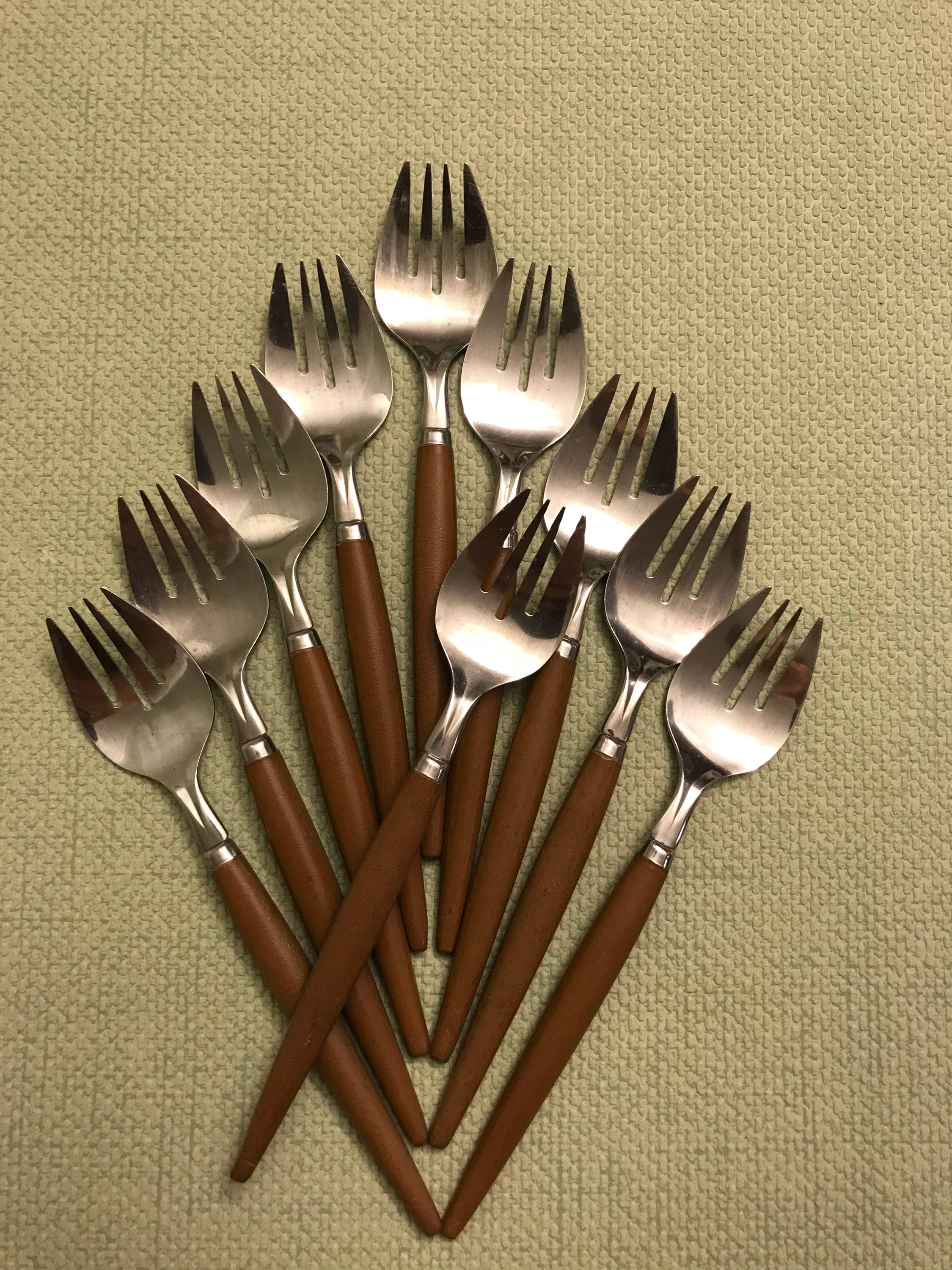 Danish Modern Dessert Forks, Stainless Steel Dessert Forks, Mid Century design, Faux Wood handle
