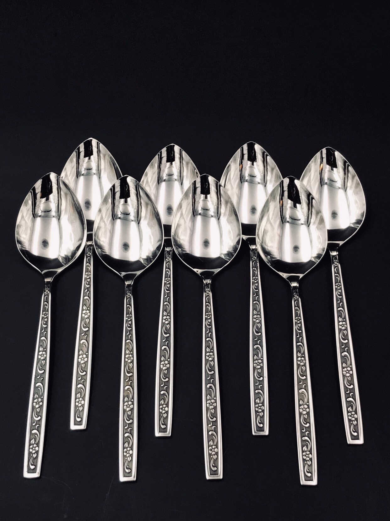 Vintage Oneida Westbend Fernwood Flatware set, service for ...