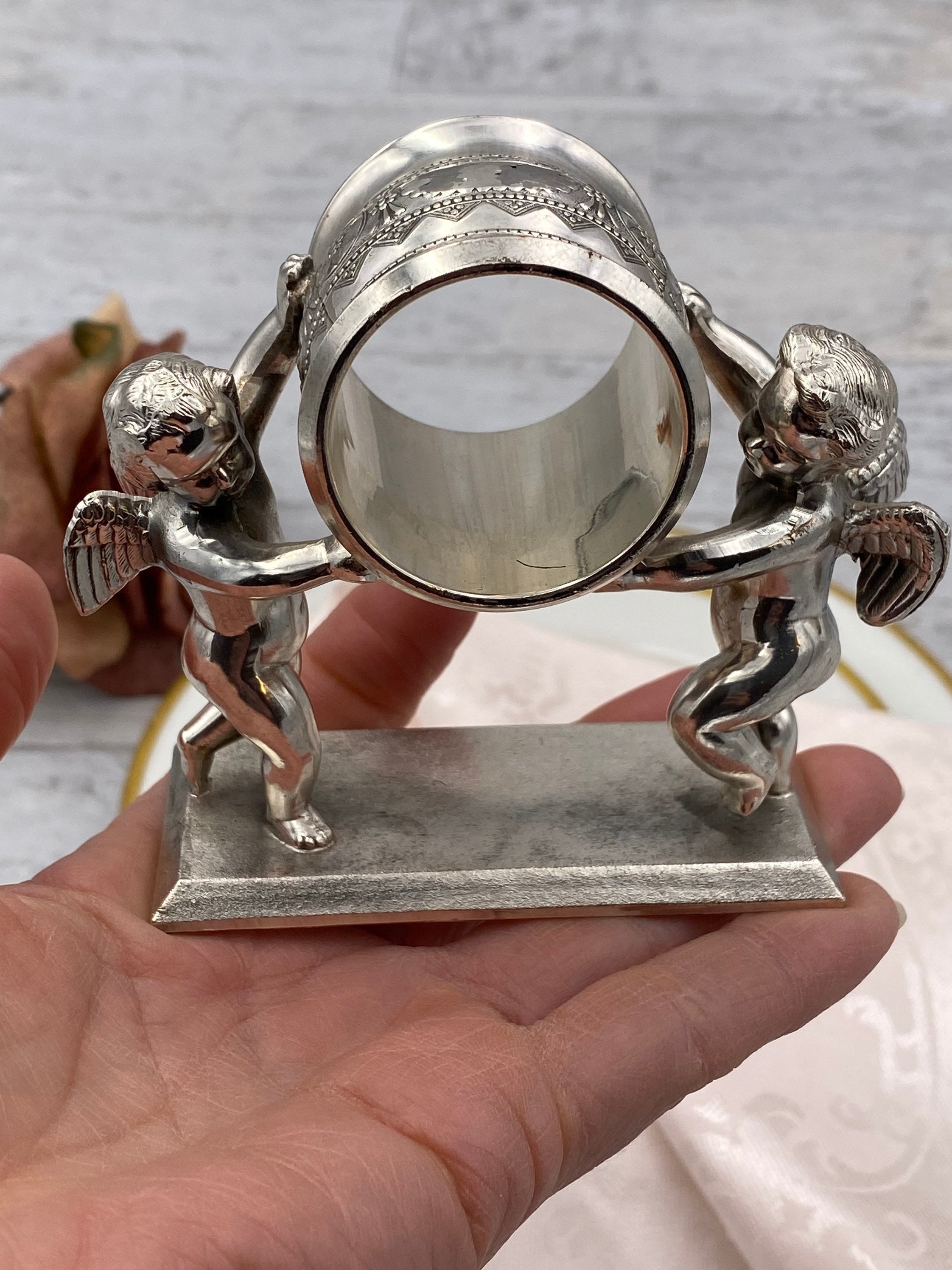 Figural Napkin Ring, 1970s reproduction Meriden Brittania Double Cherub Napkin holder, Victorian
