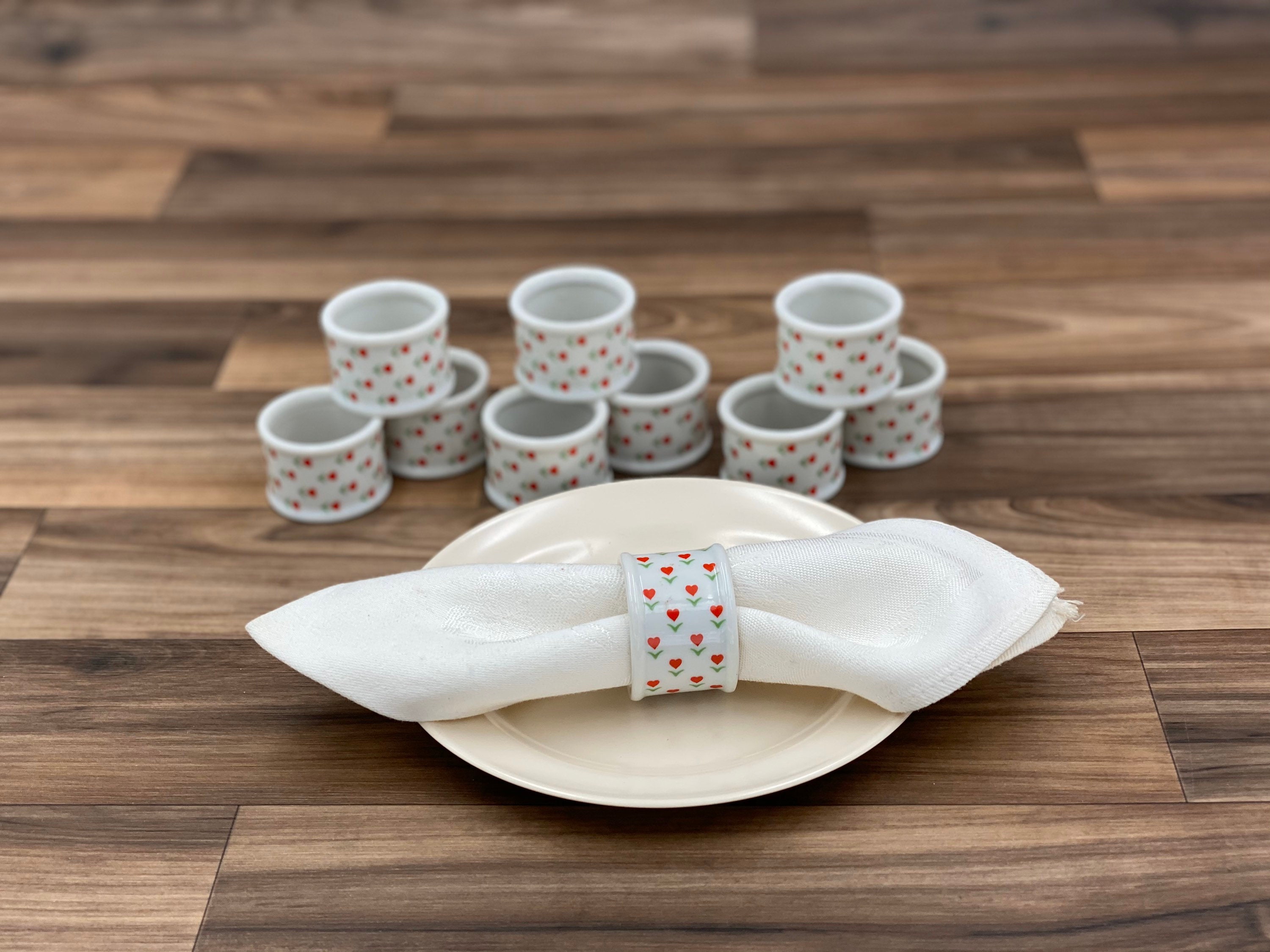Ceramic Napkin Rings with red heart flowers, Set of 10, Country