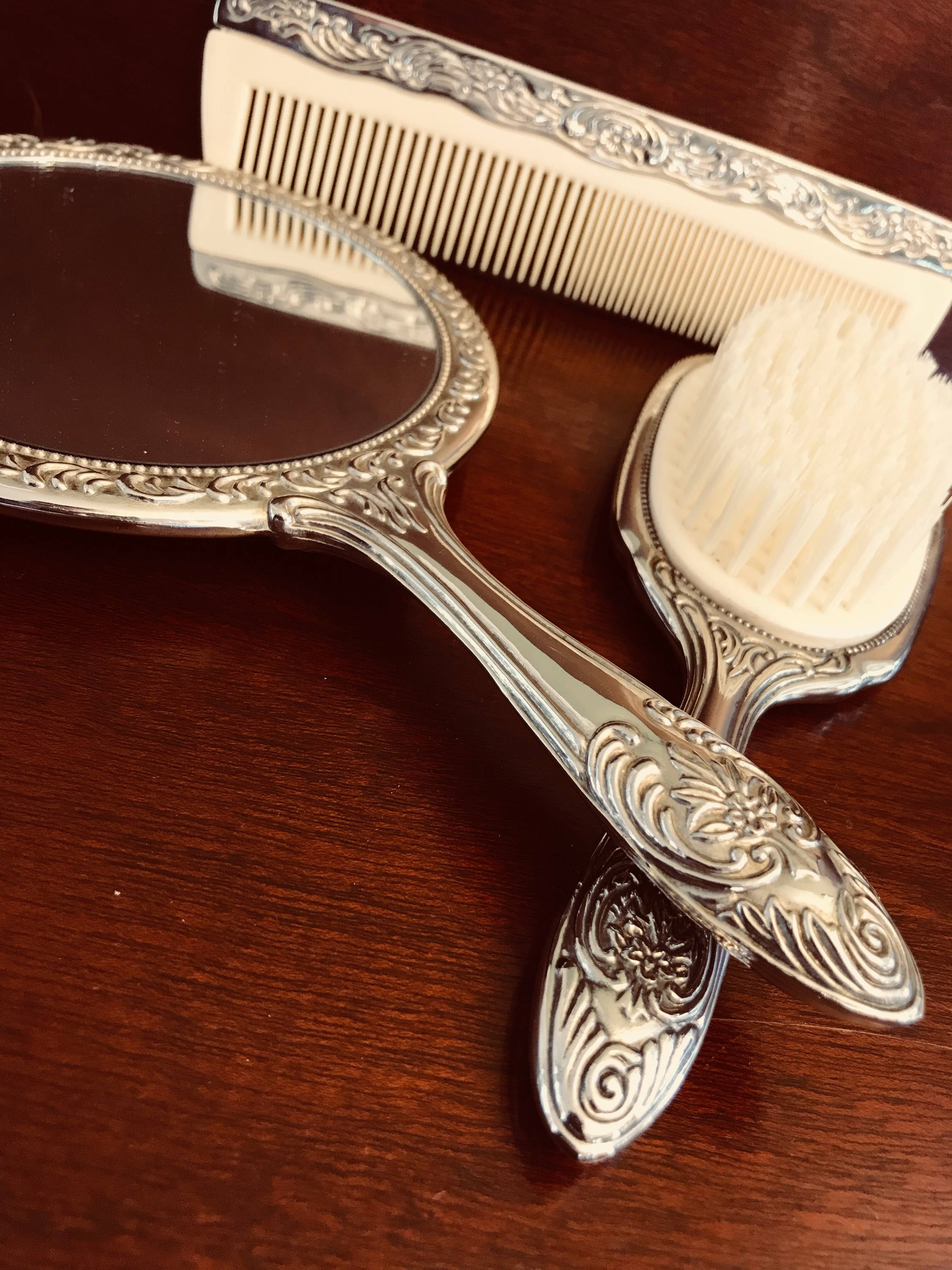 Vintage Vanity Dresser Set Ornate Mirror comb and Brush Set, Silver