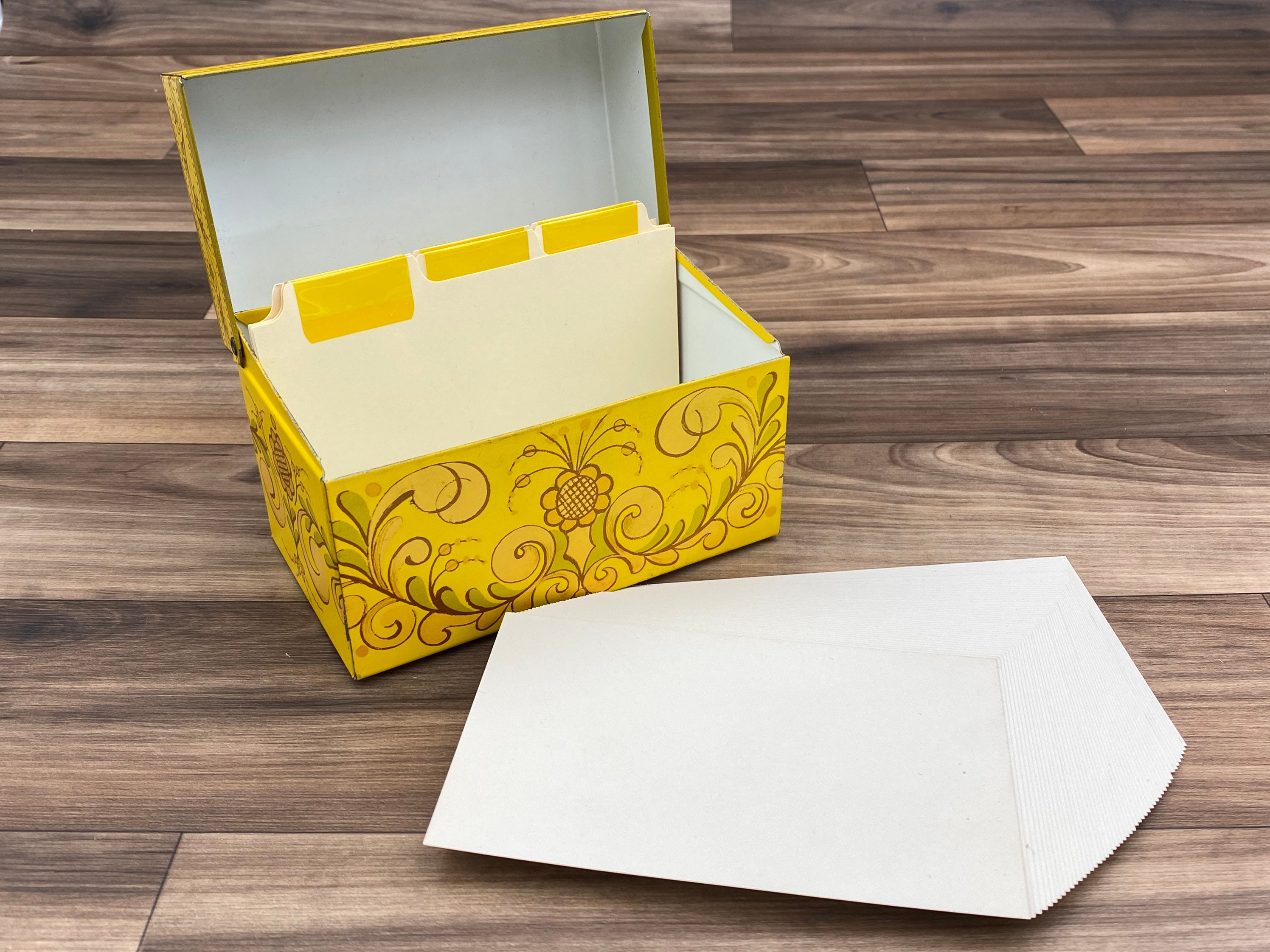 Vintage Recipe Box, Yellow Tin Recipe card file, Country Kitchen
