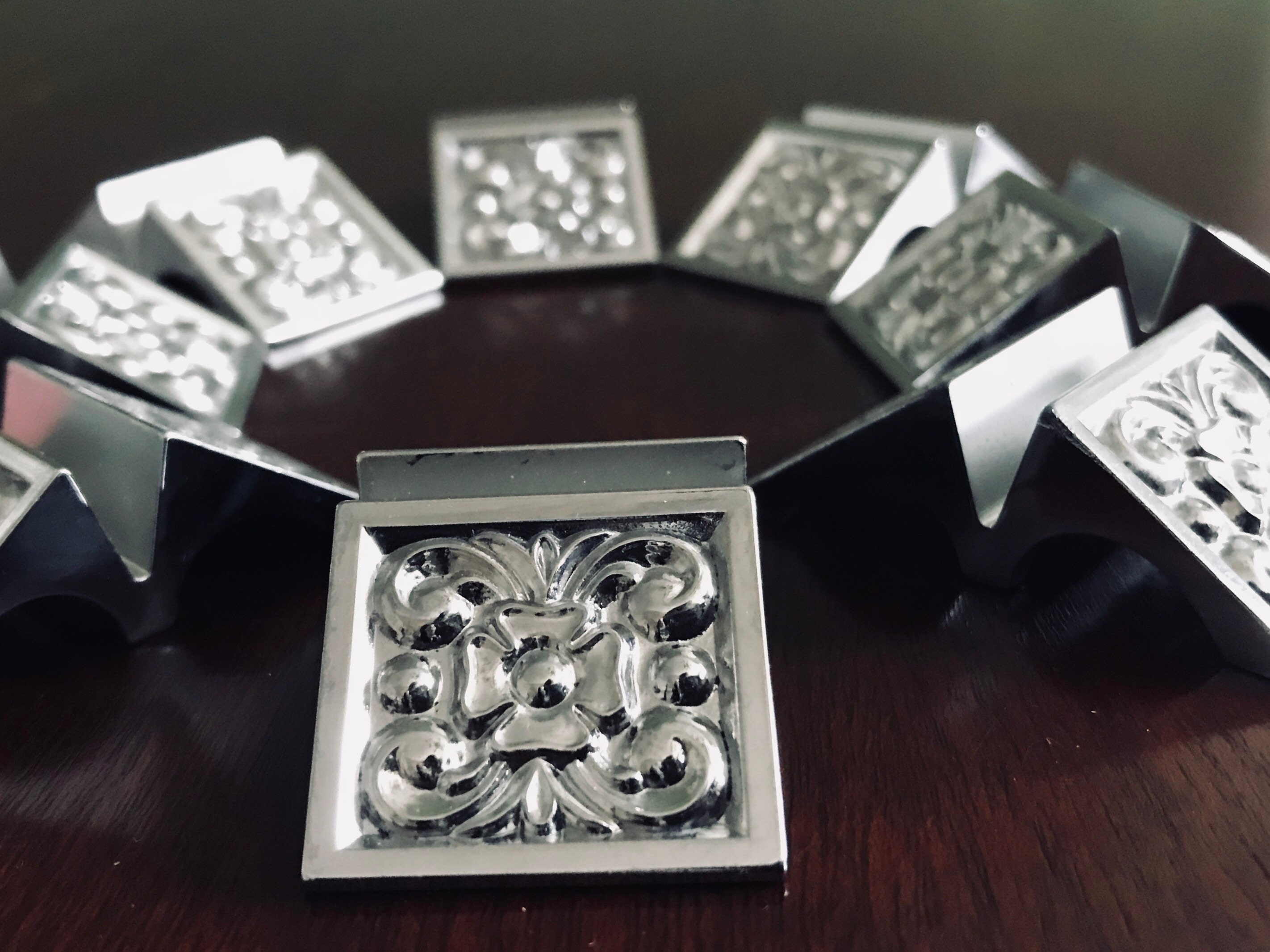 Vintage Knife Rests, Decorative Metal Placecard holders, ornamental