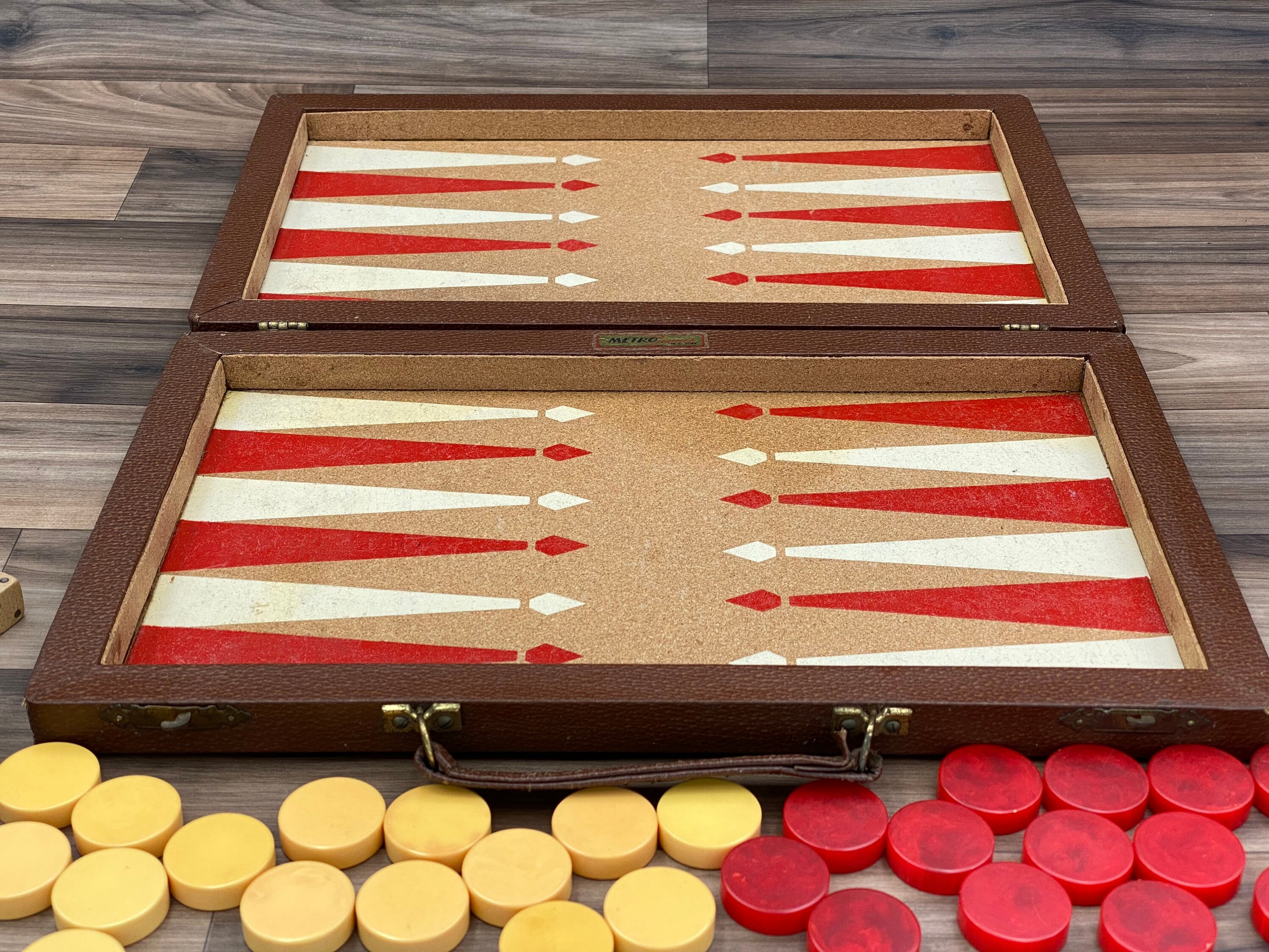 RARE 1940 Bakelite Backgammon Game, Metro Games, Lucite Dice leather