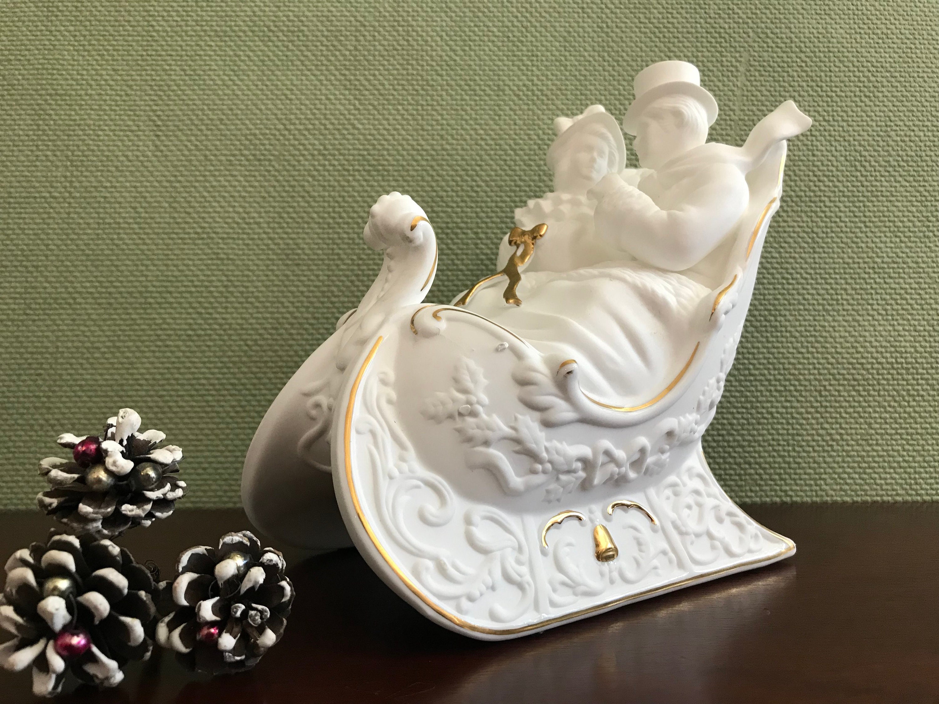 Vintage Lenox Victorian Sleigh Music Box Porcelain Sleigh With Gold trim Victorian Christmas