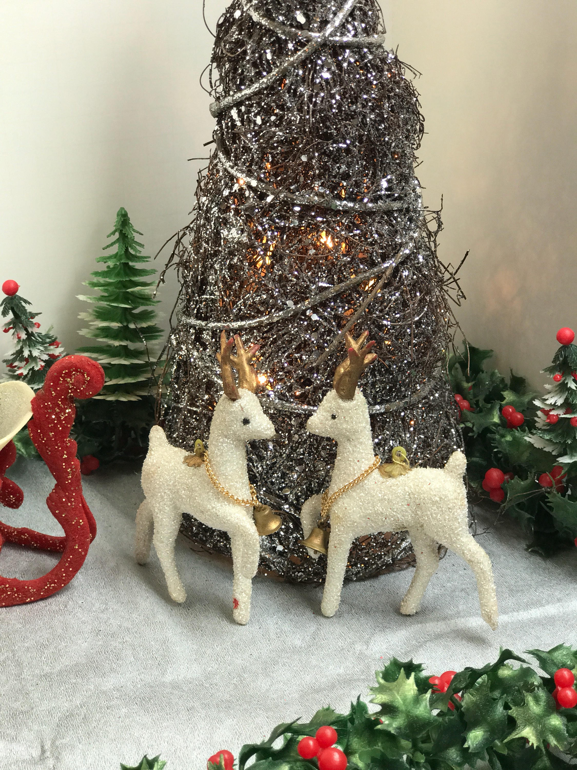 Vintage flocked White Reindeer ornaments, White and gold reindeer ...