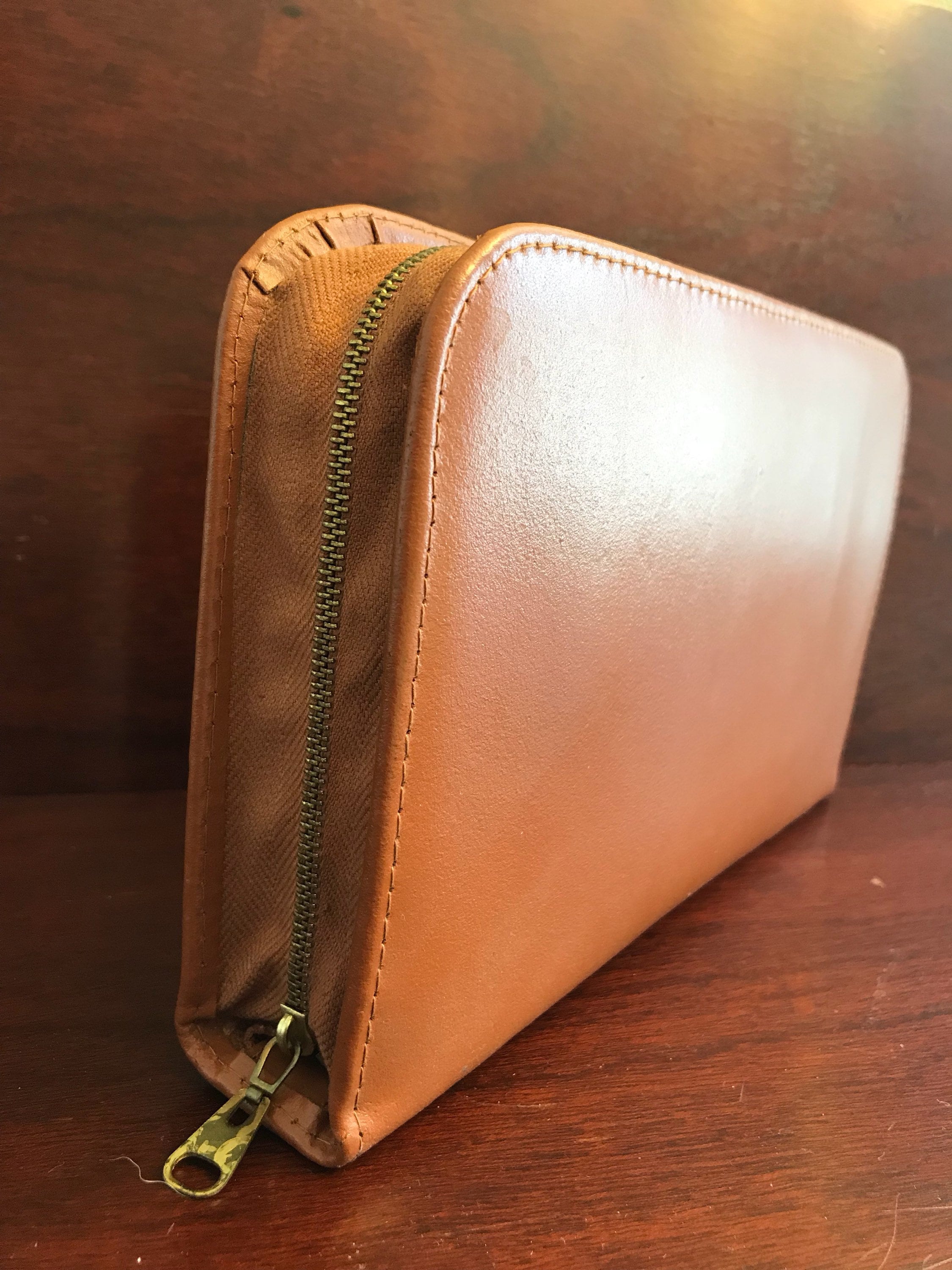 Vintage Mens shaving kit, travel shaving grooming kit, vintage leather