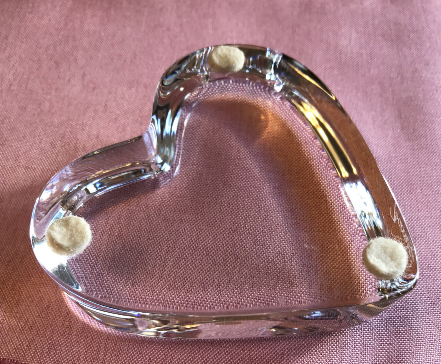 Baccarat Crystal heart shaped paperweight, signed Baccarat, French