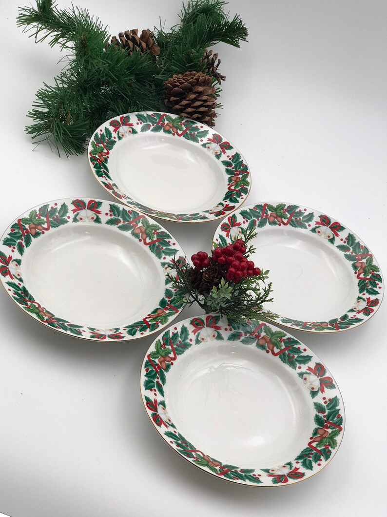 Vintage Christmas China Soup Bowls Set of 4 Royal Majestic Etsy