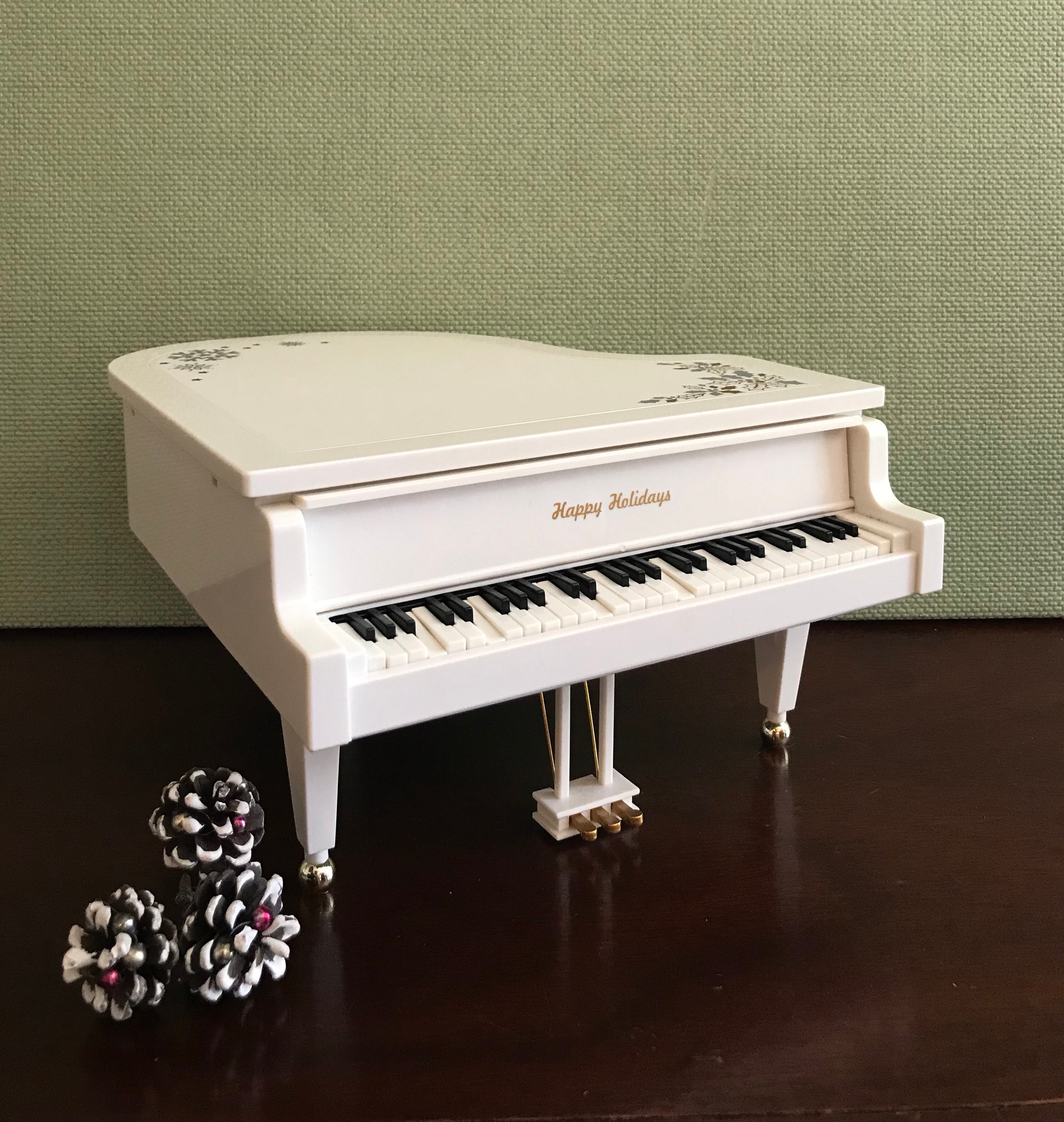 Vintage Magical Christmas Grand Piano Music Box plays 12 songs Dancing