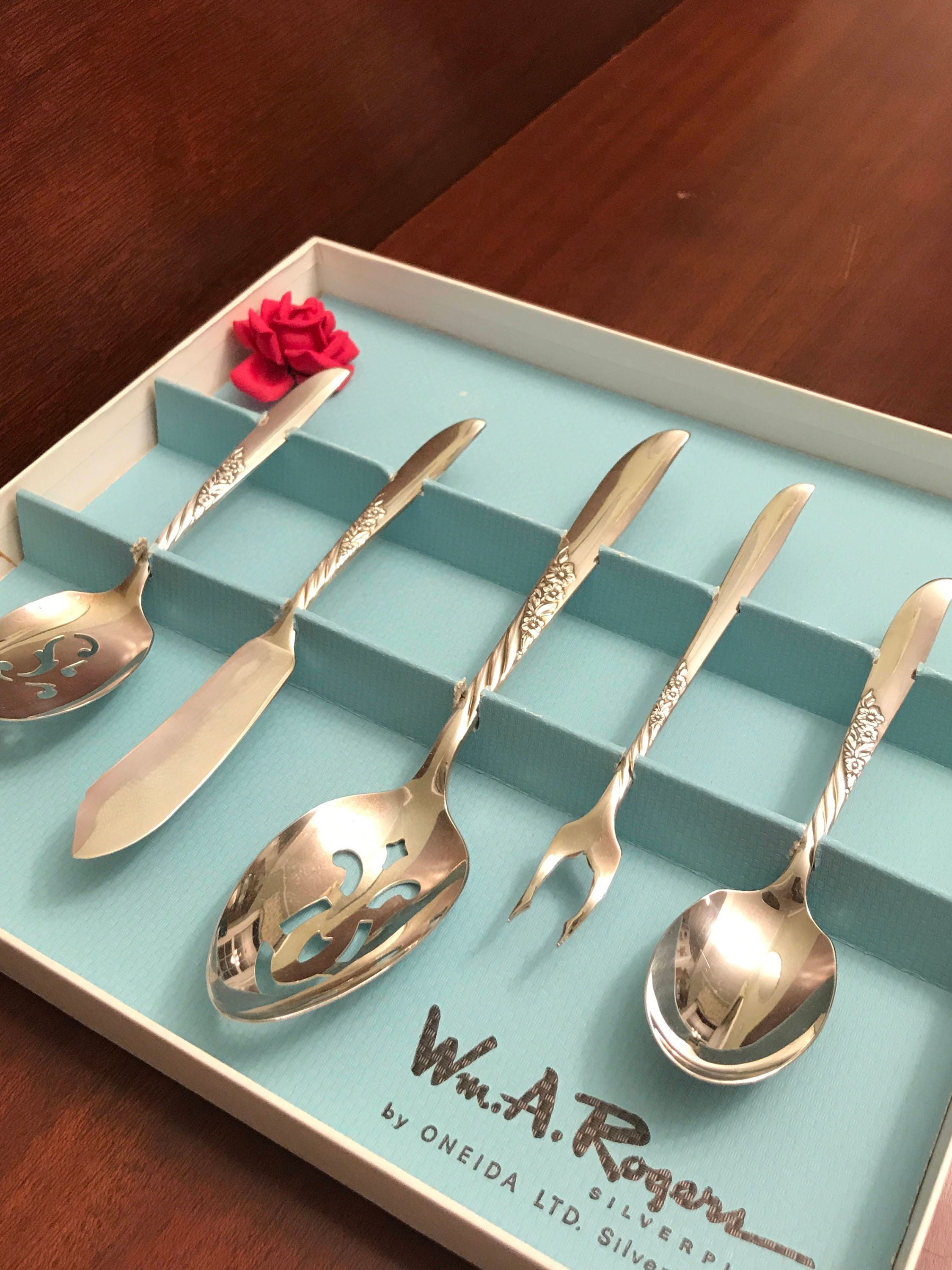 Vintage Oneida Silverplate Hostess Set, Always Wildwood pattern OHSWIA