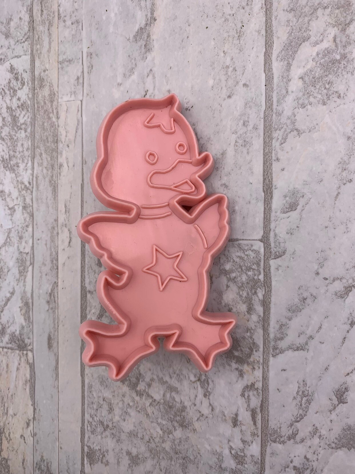 Vintage Easter Cookie Cutters, Plastic shaped Cookie Cutter Chicks