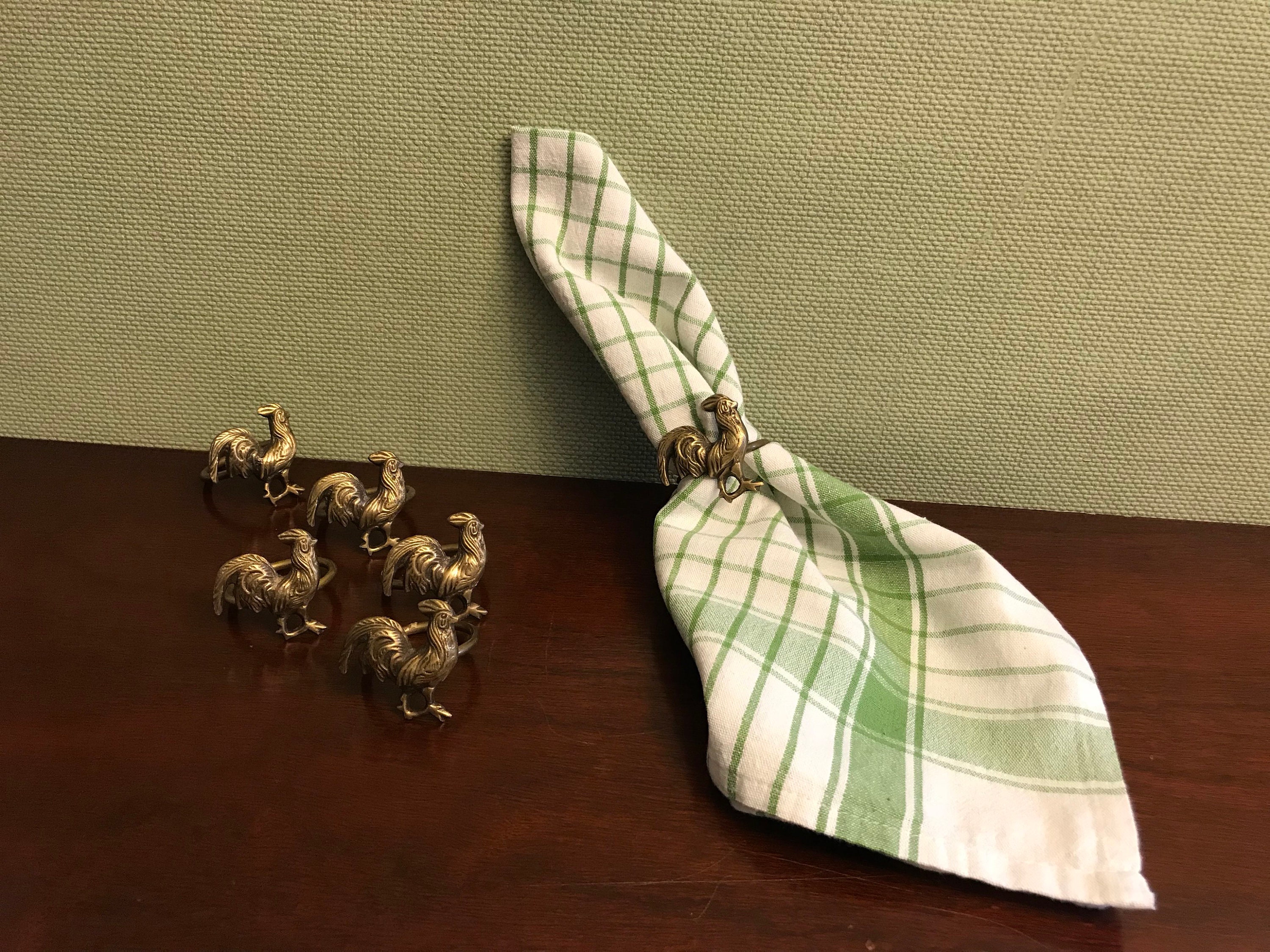 Vintage Brass Rooster Napkin Rings, Farmhouse chicken Napkin holders, 6