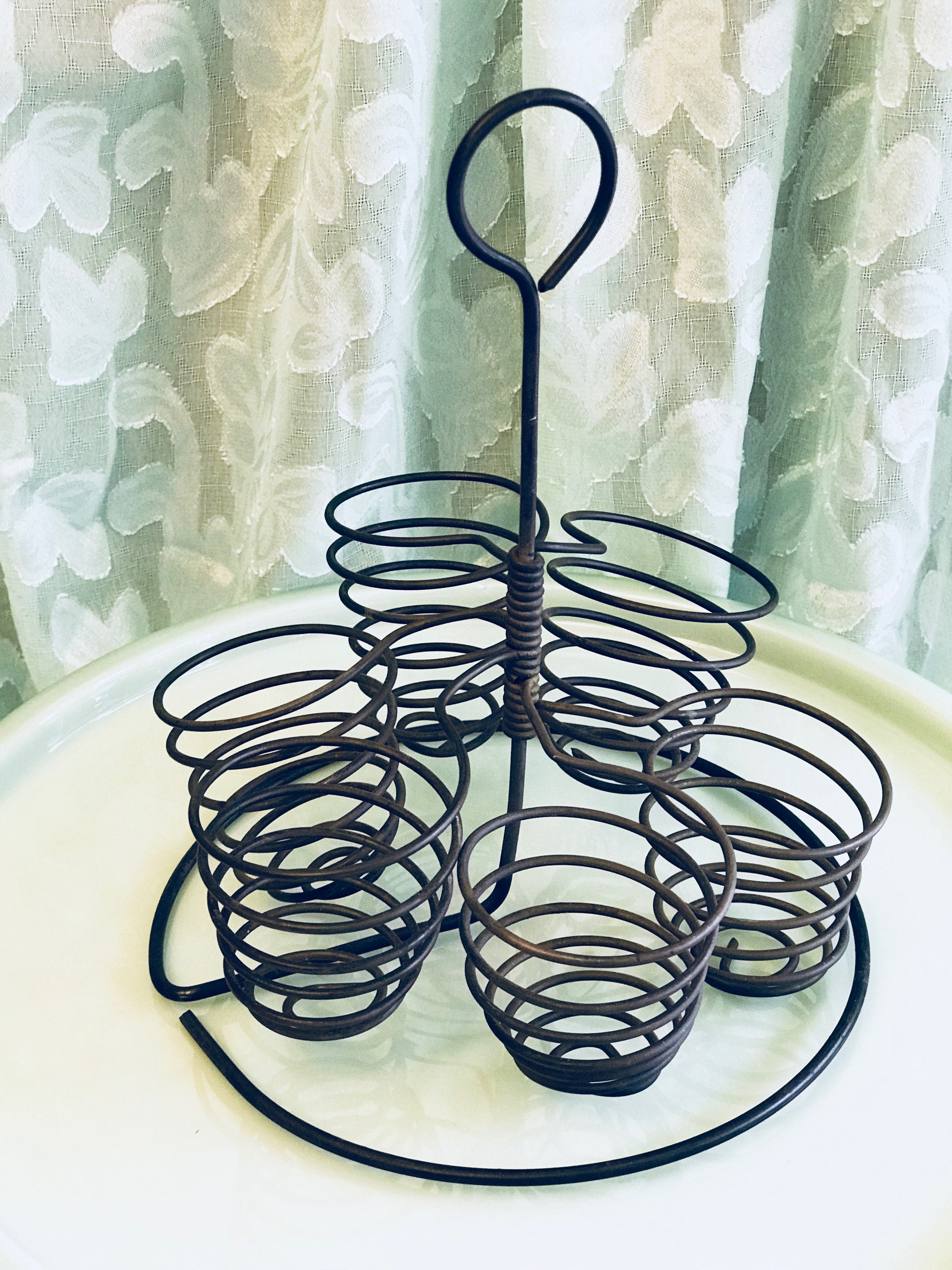 Vintage wire Egg Holder, Metal Egg Cup stand, Farmhouse egg stand