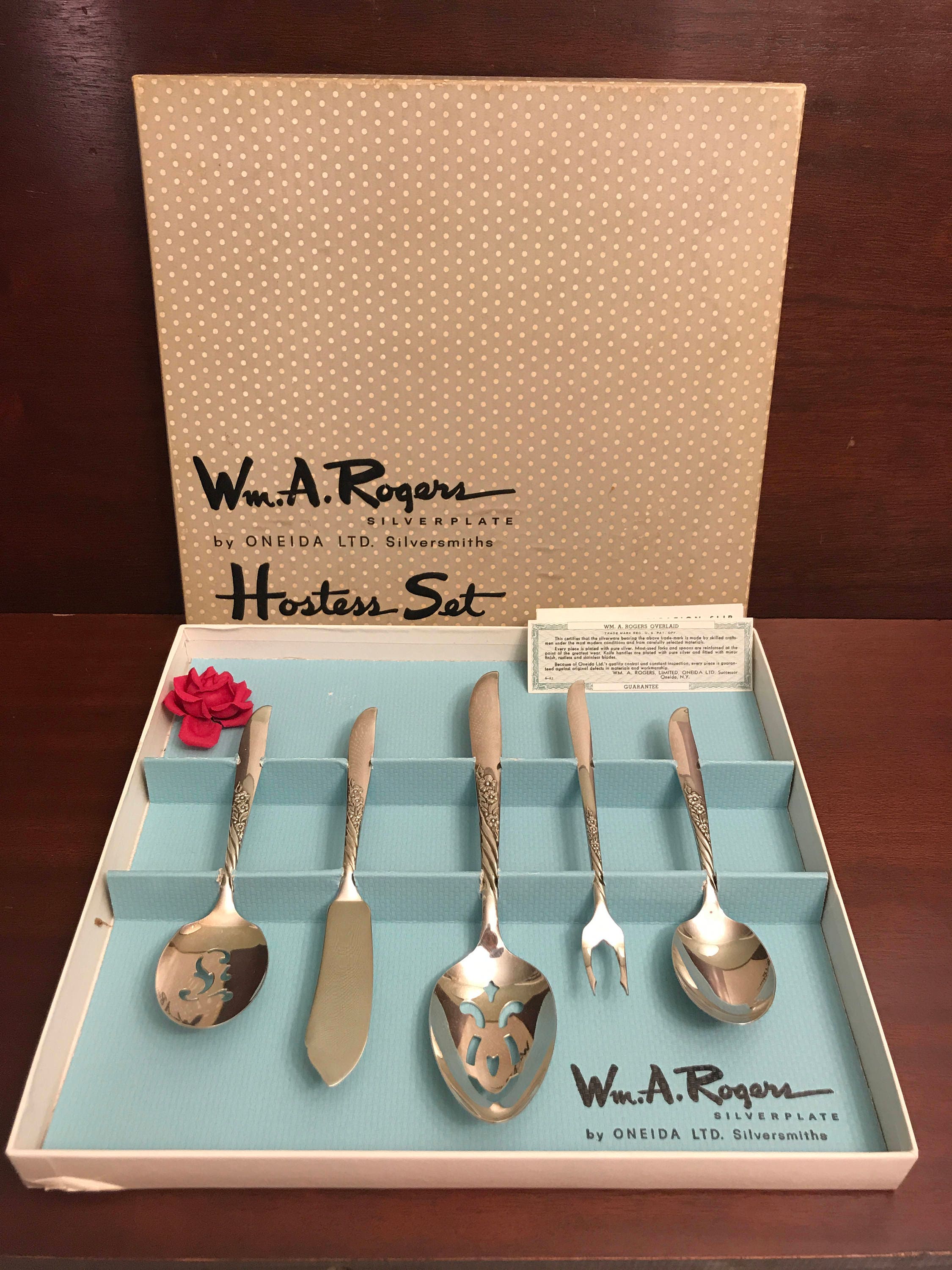 Vintage 80 piece William Rogers Oneida Silver Plate Flatware Set w/ Box