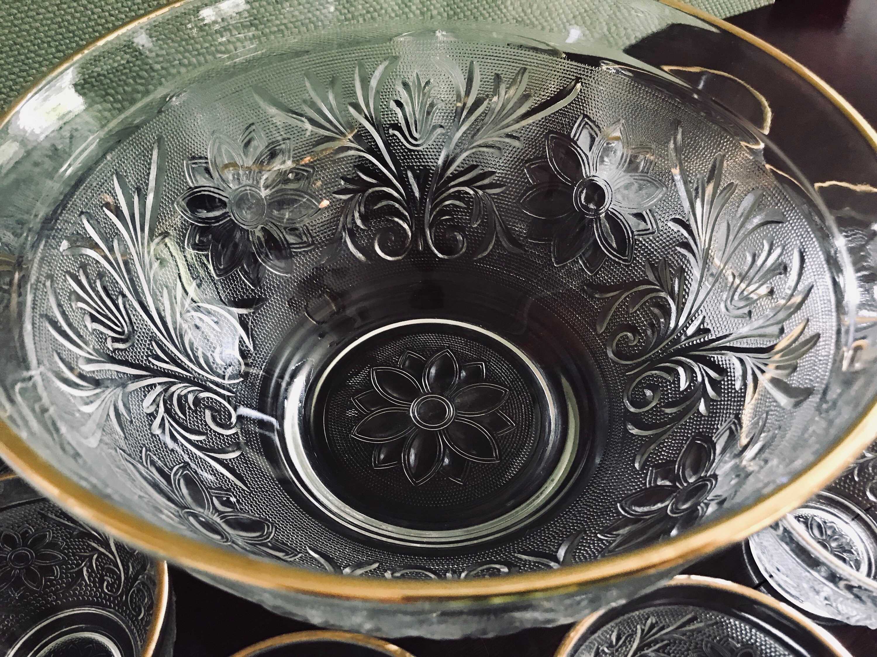 Vintage Sandwich Glass Punch Bowl and matching Glasses, Sandwich clear