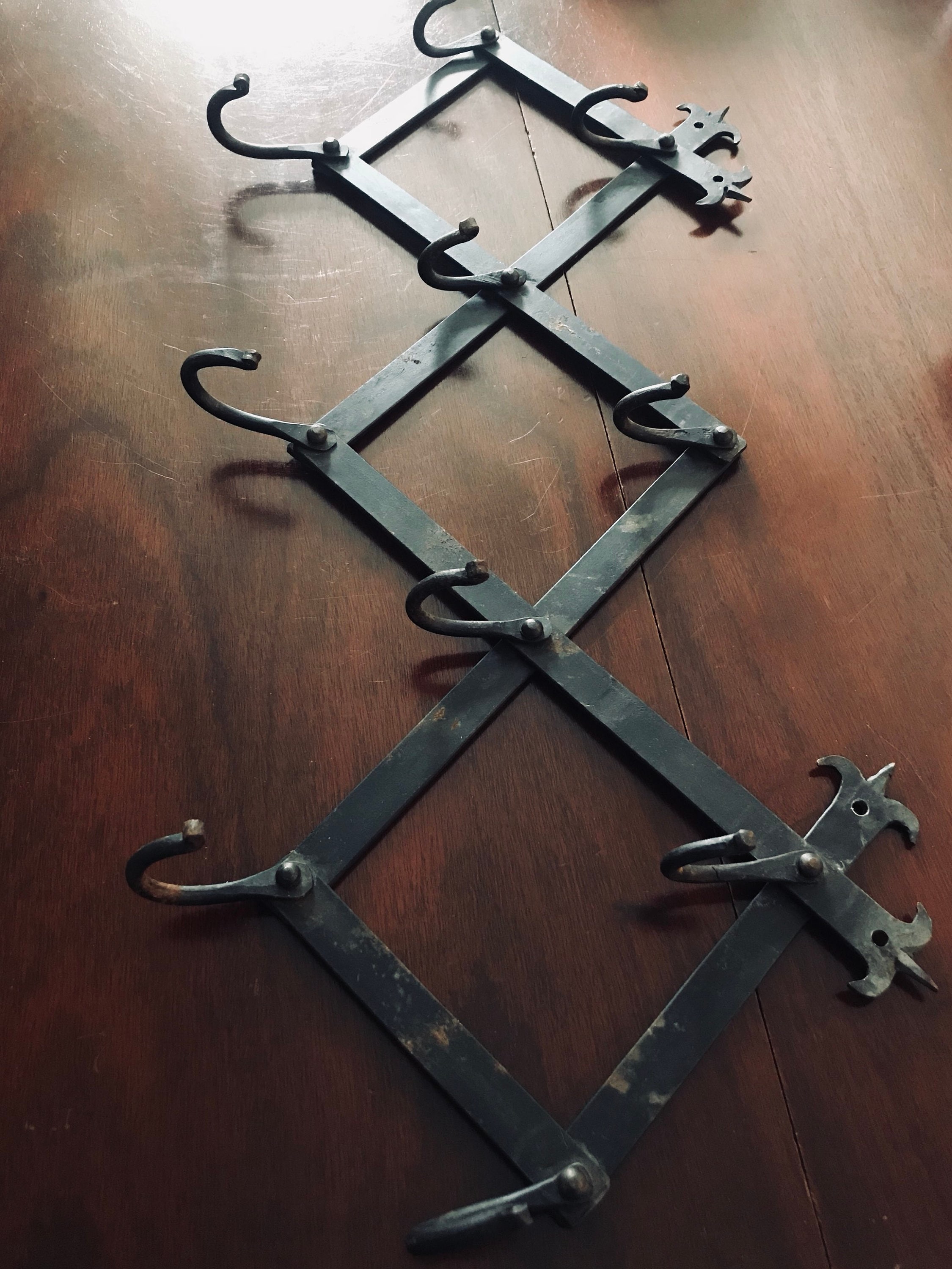 Vintage Wrought Iron Mug Rack, Accordion cup rack, Carriage House