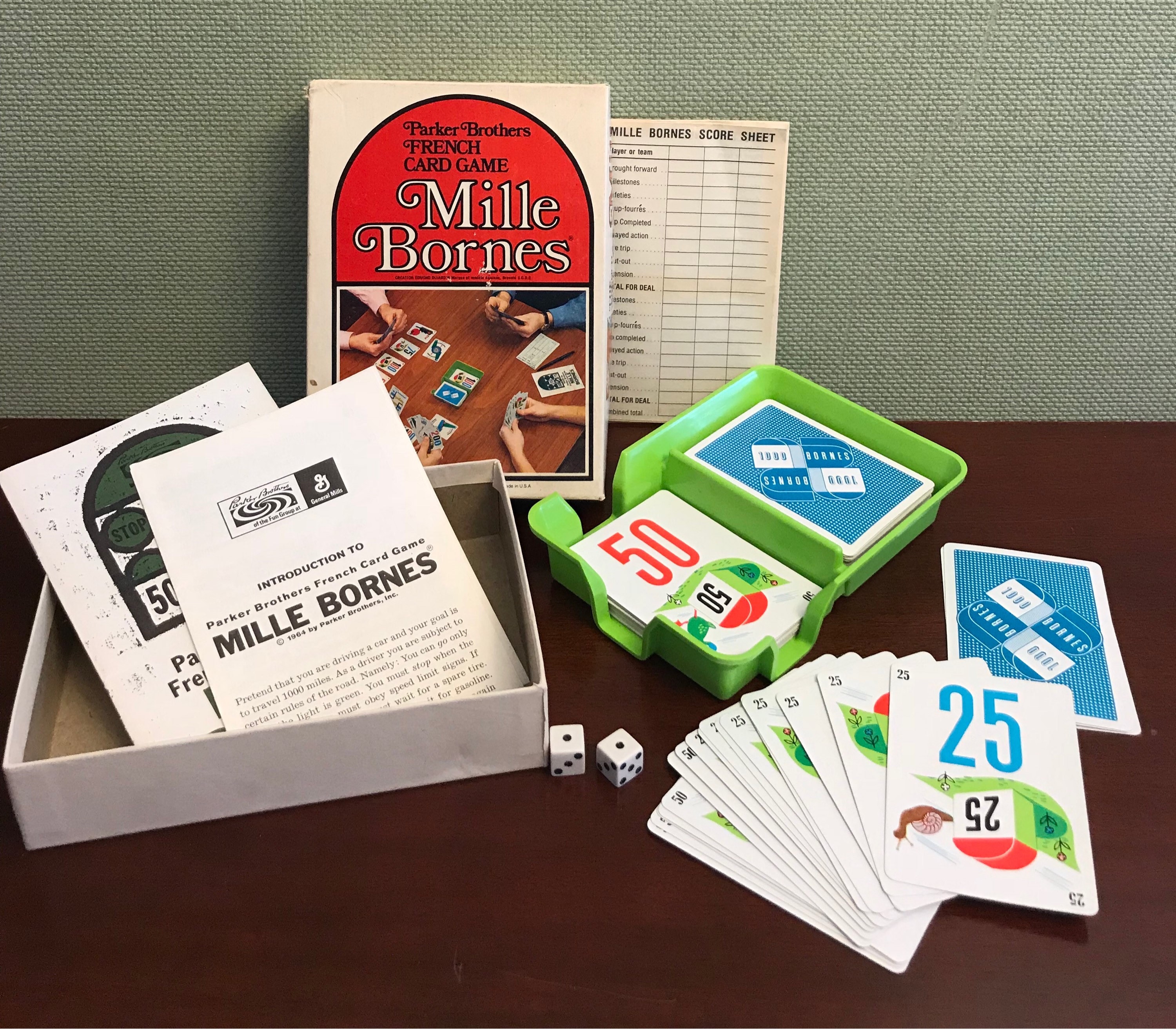 Mille Bornes Card Game (1960 Edition Spécial) - Fonts In Use