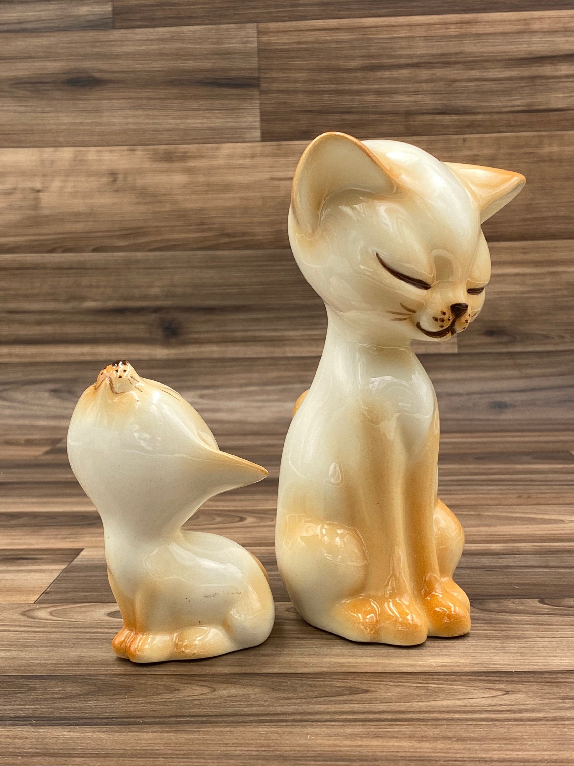  Vintage  Kitty Cat  ceramic  figurines Cat  collectibles 