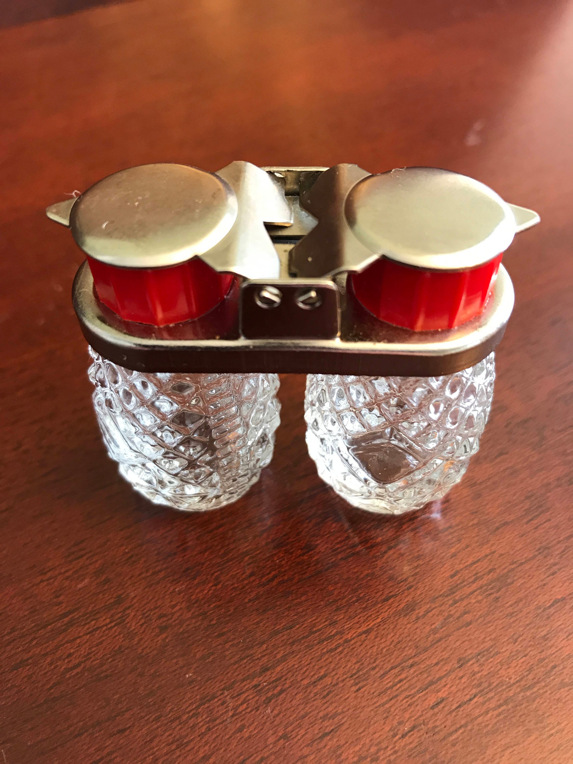 Vintage Mini Travel Salt and Pepper Shakers, Picnic set salt pepper, Vintage Camper set Vintage Mini Travel Salt and Pepper Shakers, Picnic set salt pepper, Vintage Camper set