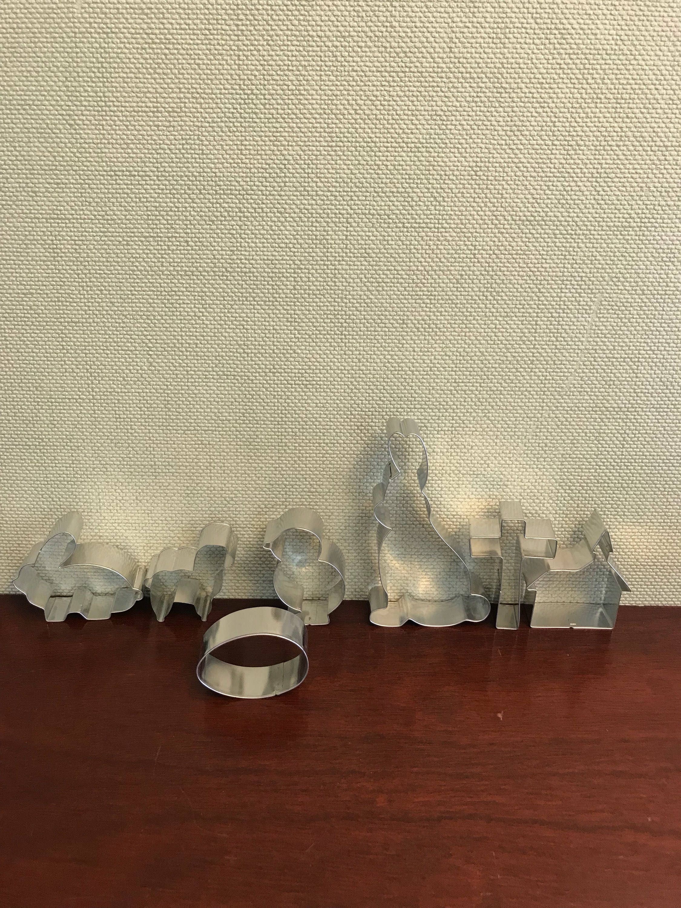 Vintage Easter Cookie Cutters, metal Cookie Cutter set, Spring Cookie