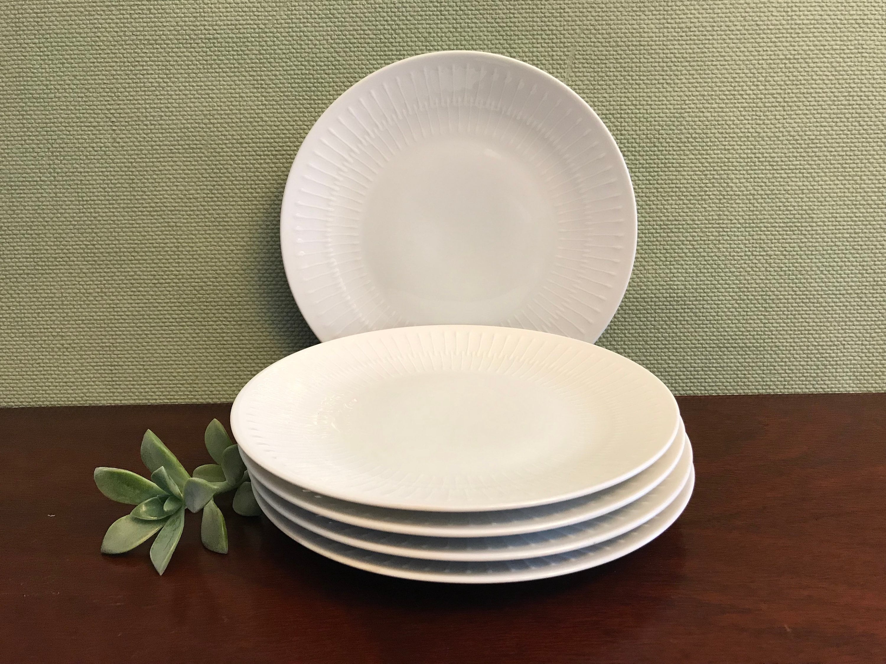 Mid Century Dessert plates, Apart by Hutschenreuther China dinnerware