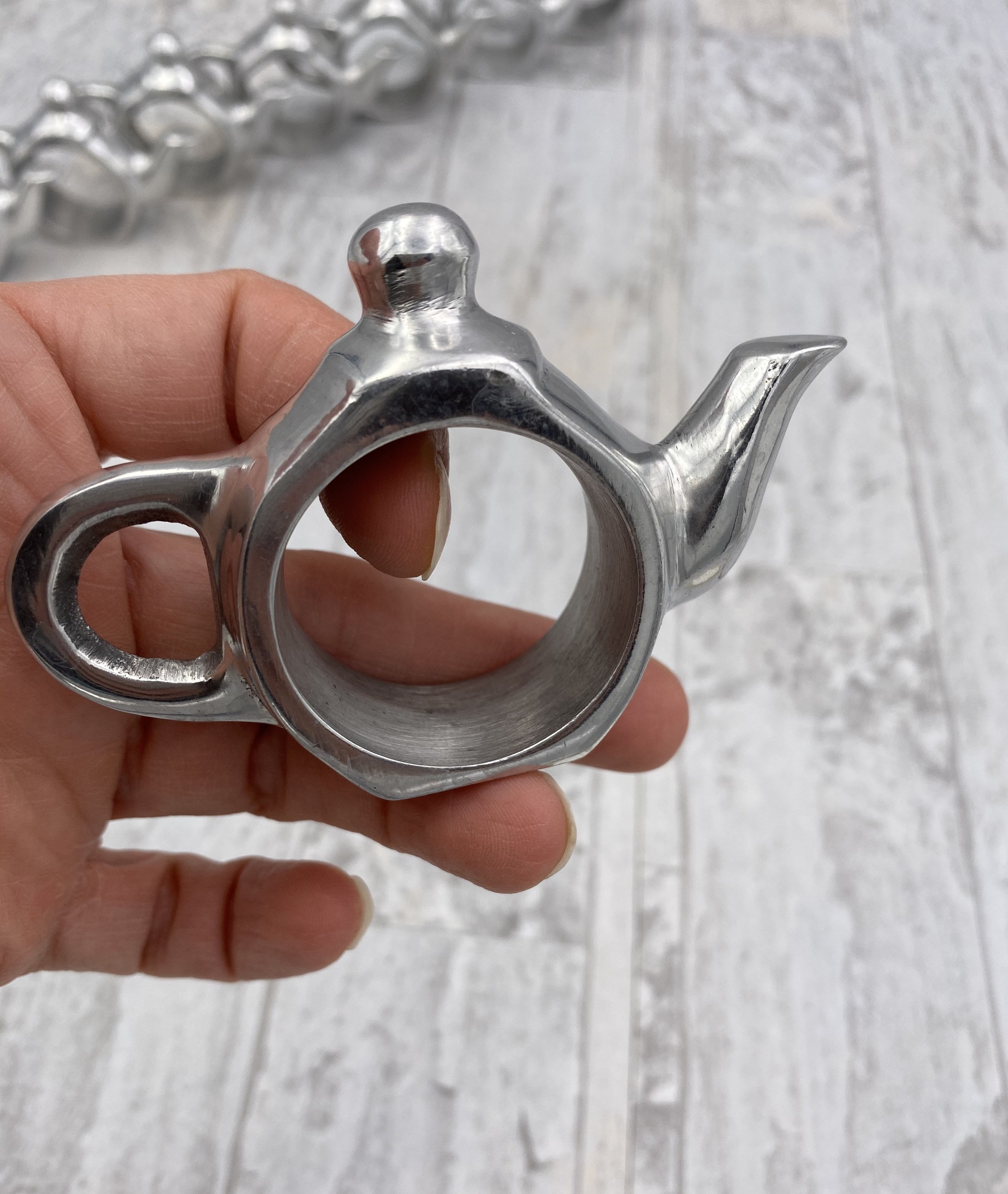 Teapot Napkin Rings, Figural Napkin Holders, 8 piece set, Tea party