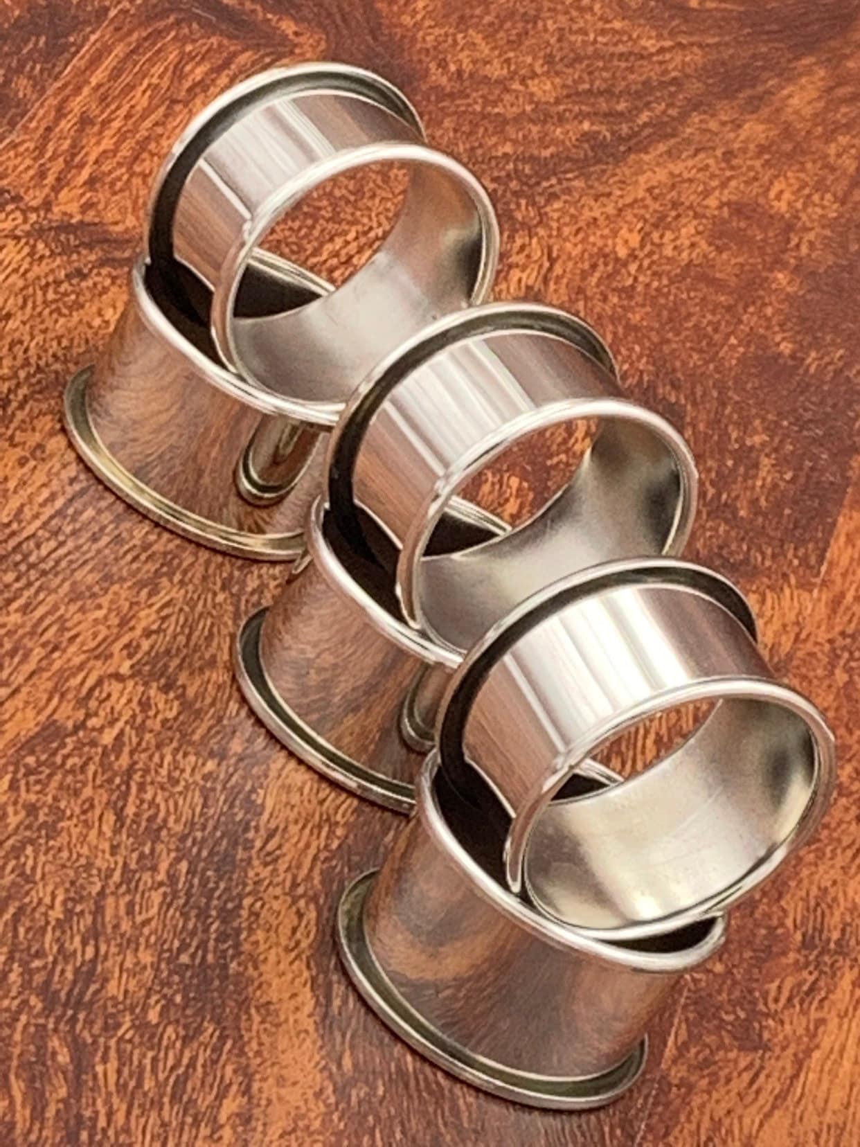 Vintage Silver plated Napkin Rings, Rolled rim Napkin rings, 6 piece