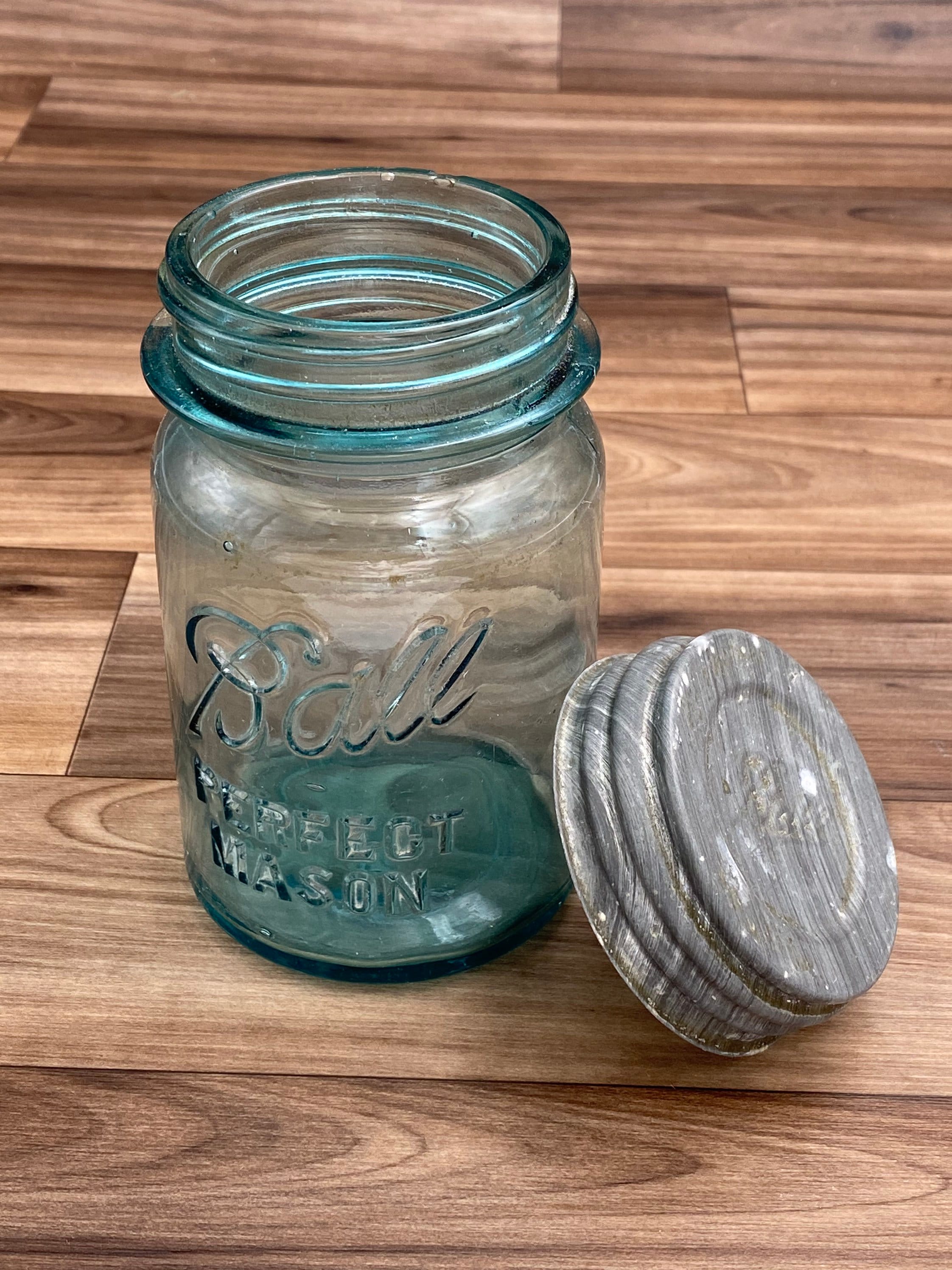 Vintage blue Ball perfect Mason Jar with Zinc lid, Pint size